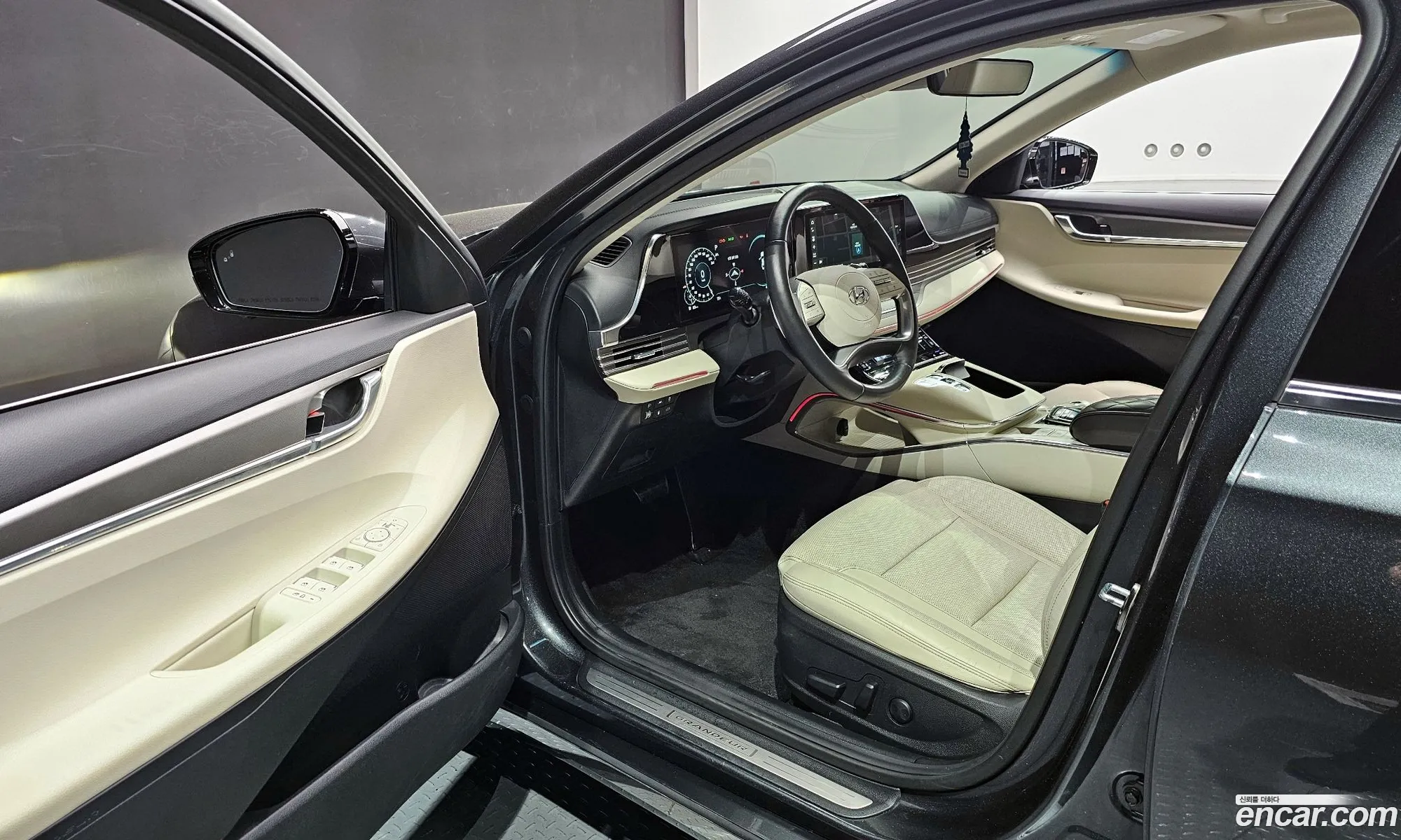 Hyundai Grandeur IG 2021 — 26