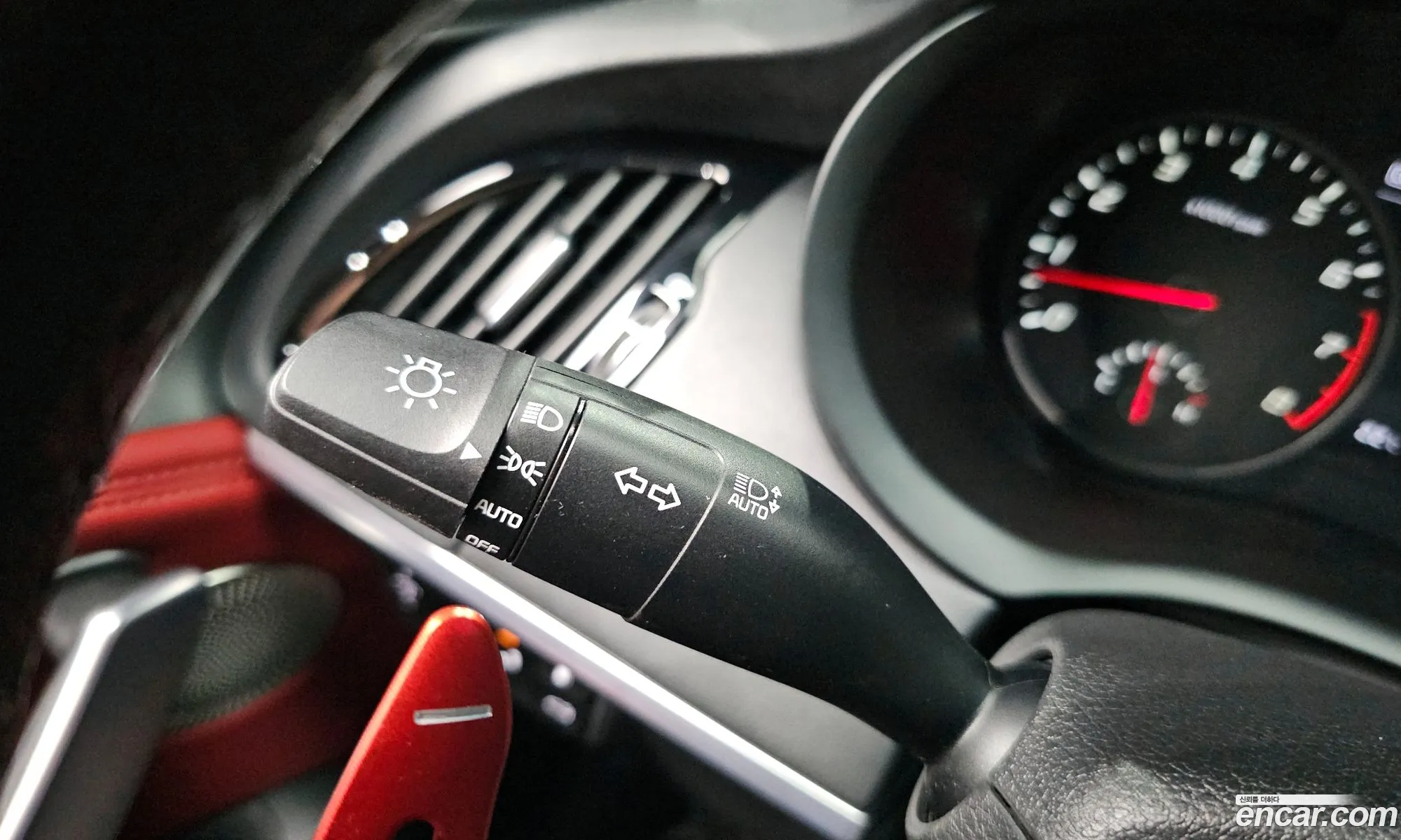 Kia Stinger 2017 KNAE751CDJS009378 — 8