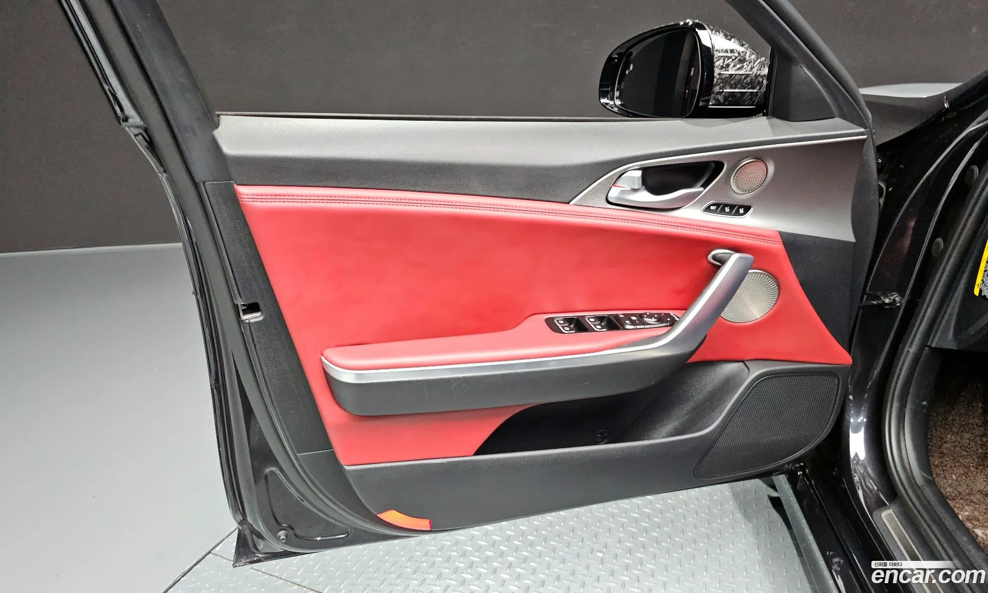 Kia Stinger 2017 KNAE751CDJS009378 — 25