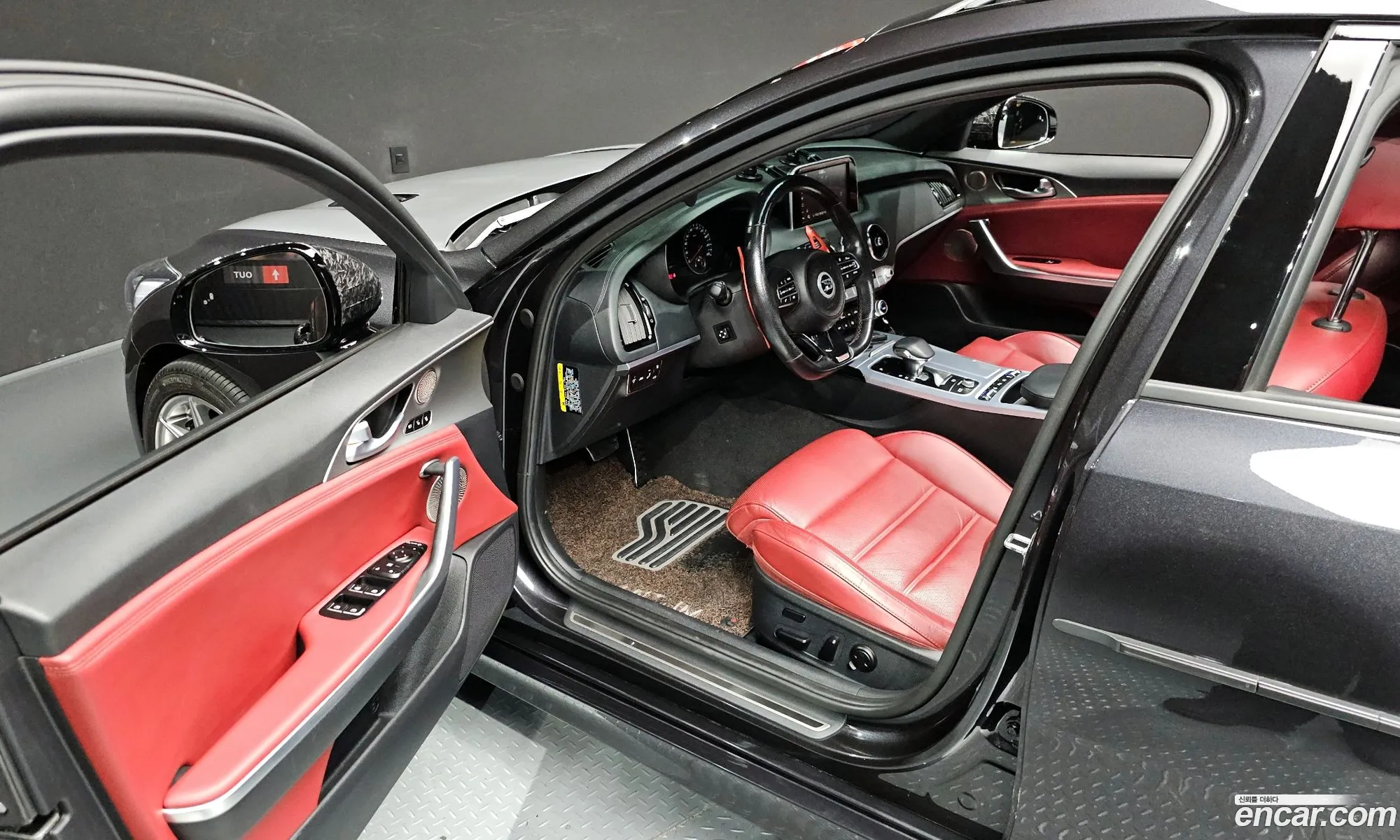 Kia Stinger 2017 KNAE751CDJS009378 — 10