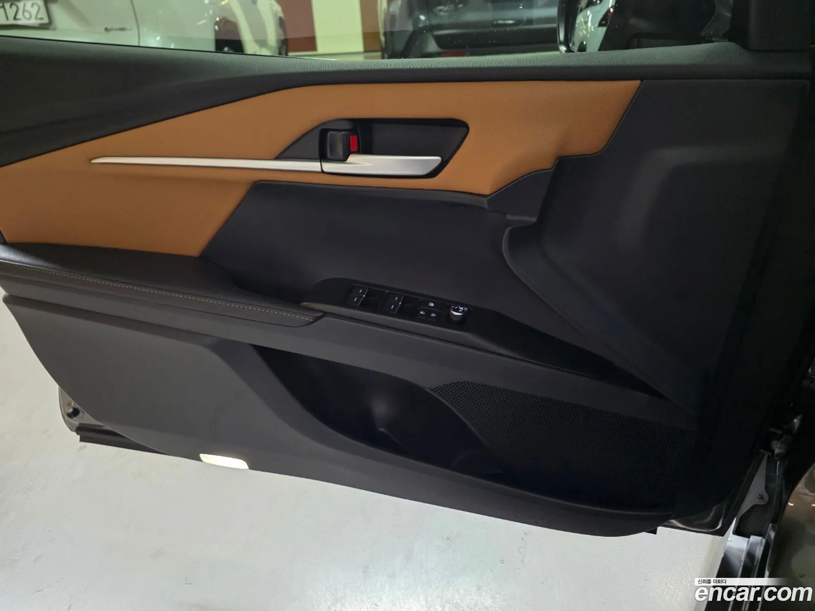 Toyota Camry 2025 — 8