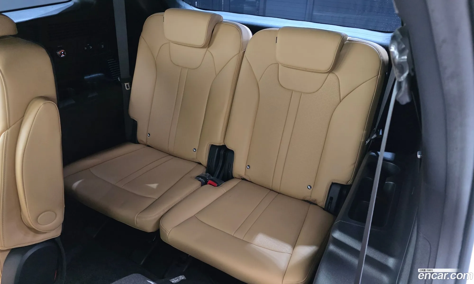 Kia Sorento 2023 — 10