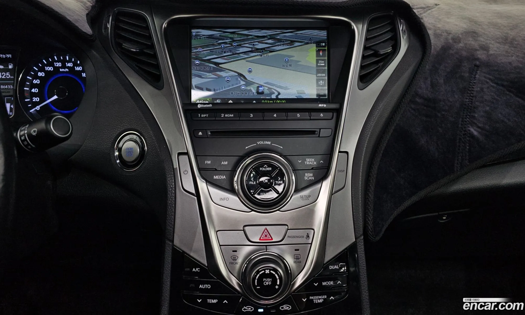 Hyundai Grandeur HG 2012 KMHFF41CBCA153840 — 17