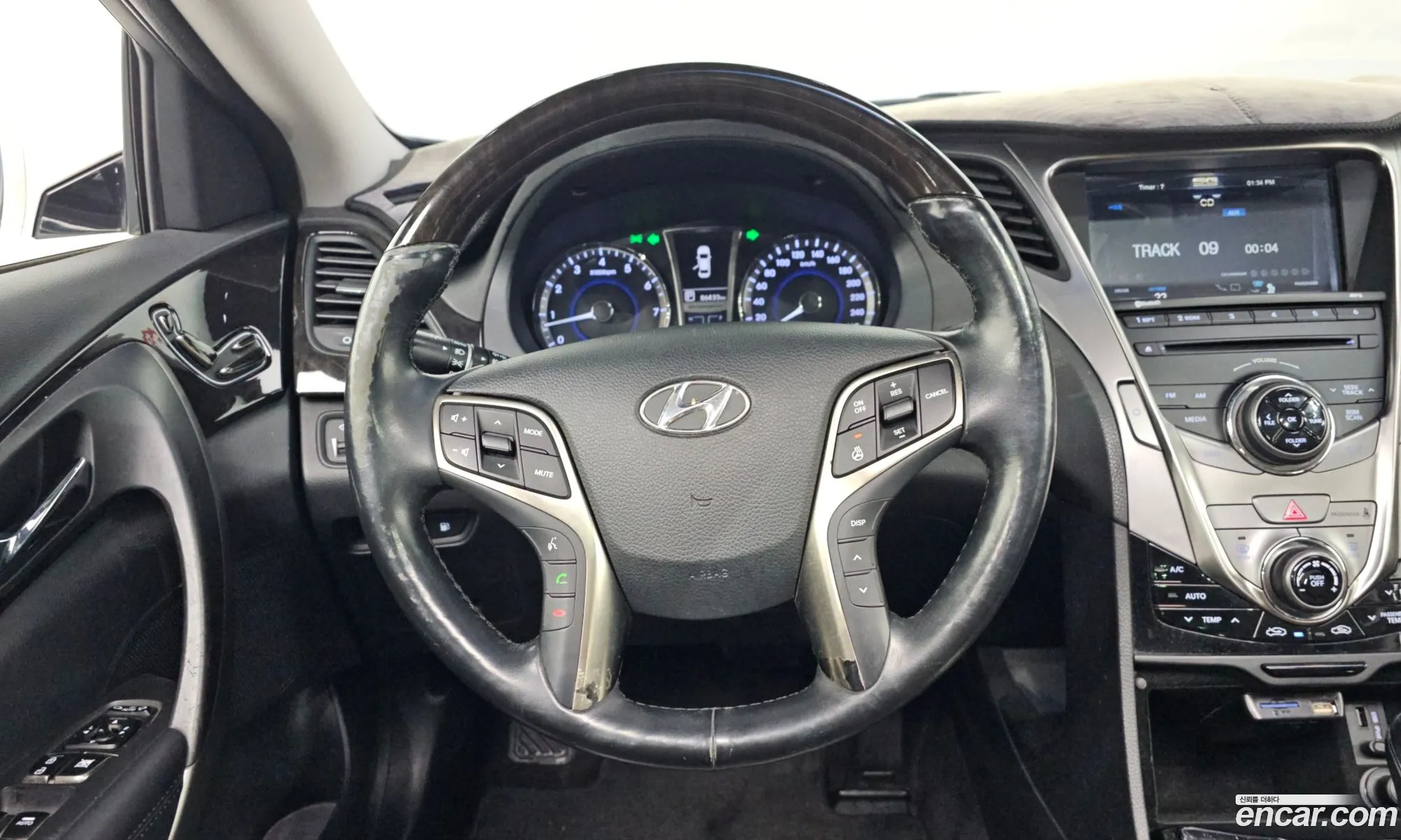 Hyundai Grandeur HG 2012 KMHFF41CBCA153840 — 19