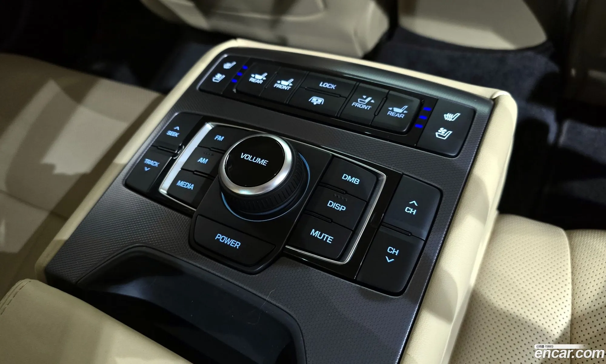 Hyundai Genesis DH 2014 — 19