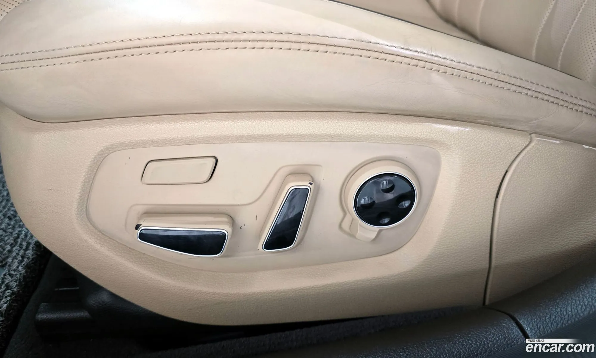 Hyundai Genesis DH 2014 — 24