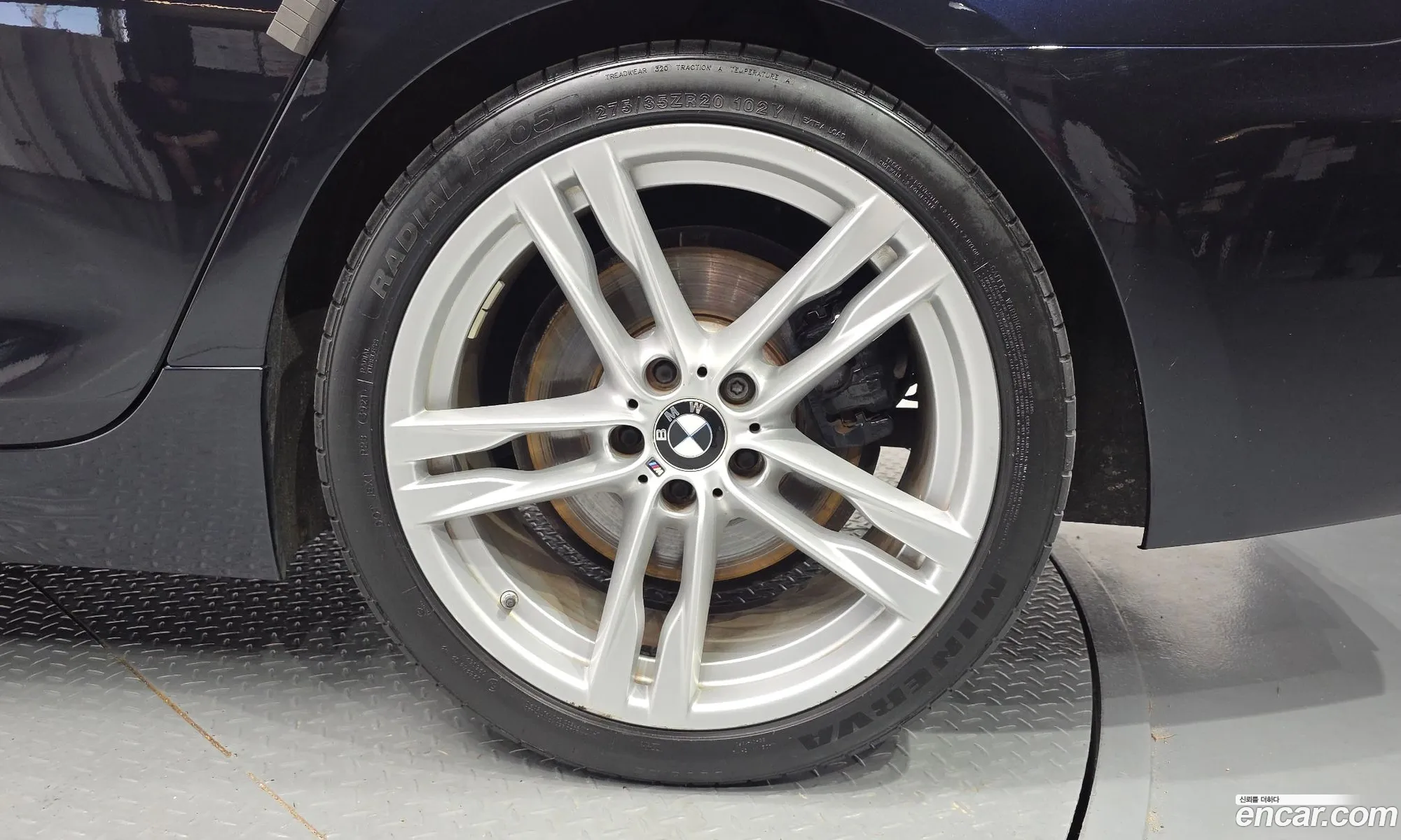 BMW 6 Series 2015 — 6