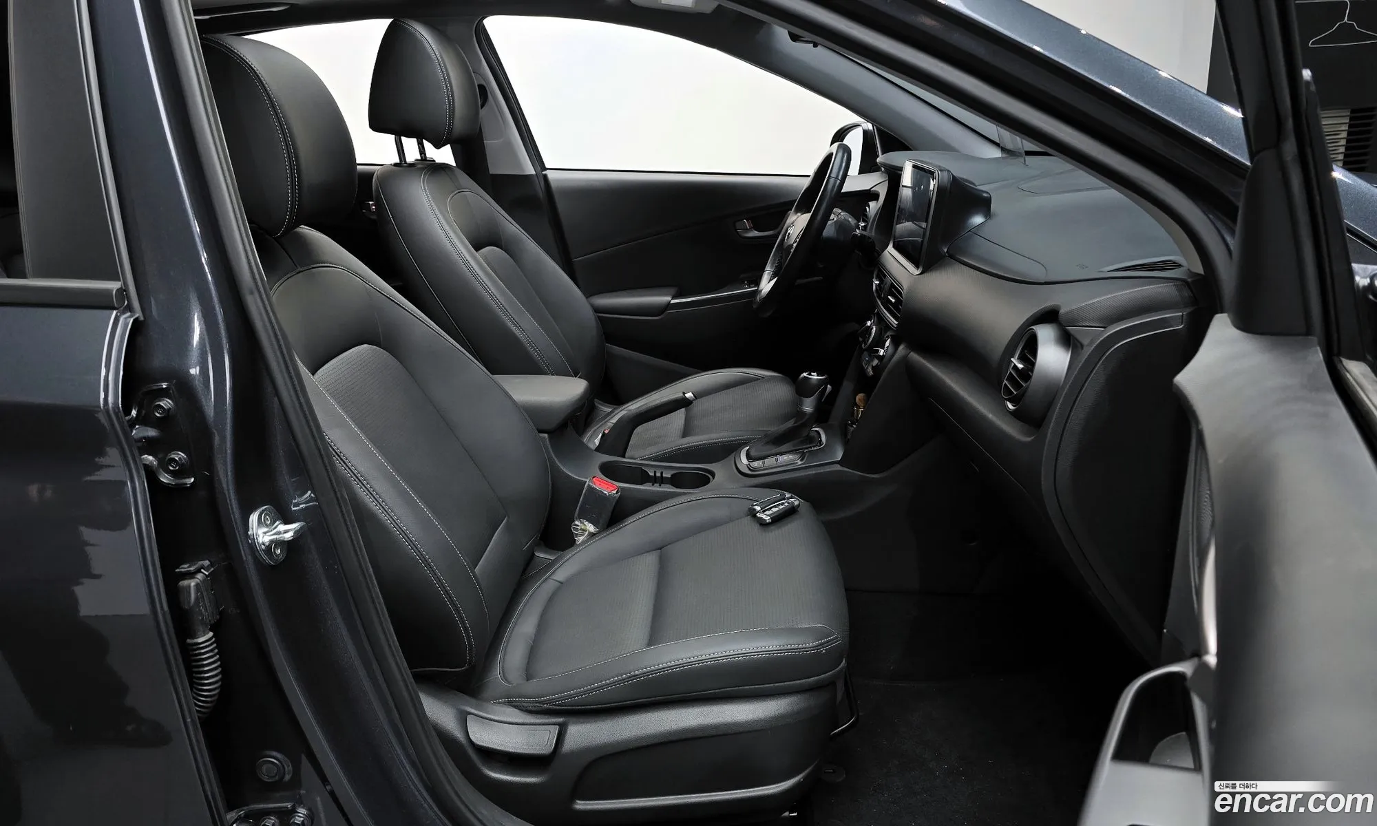 Hyundai Kona 2019 KMHK4815GKU333578 — 24