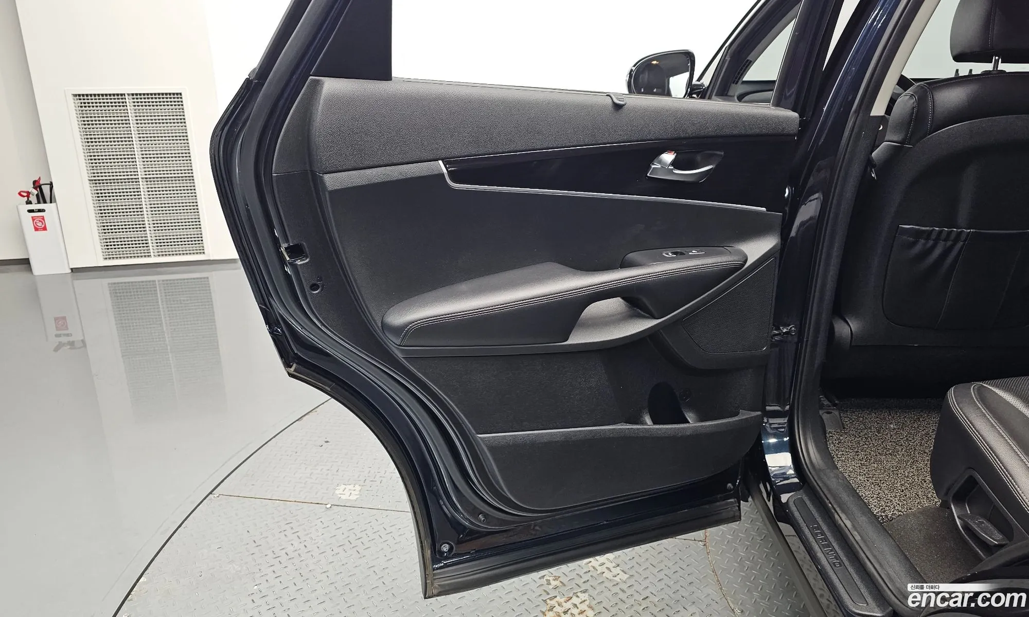 Kia Sorento 2018 KNAPS81ABJA441762 — 24