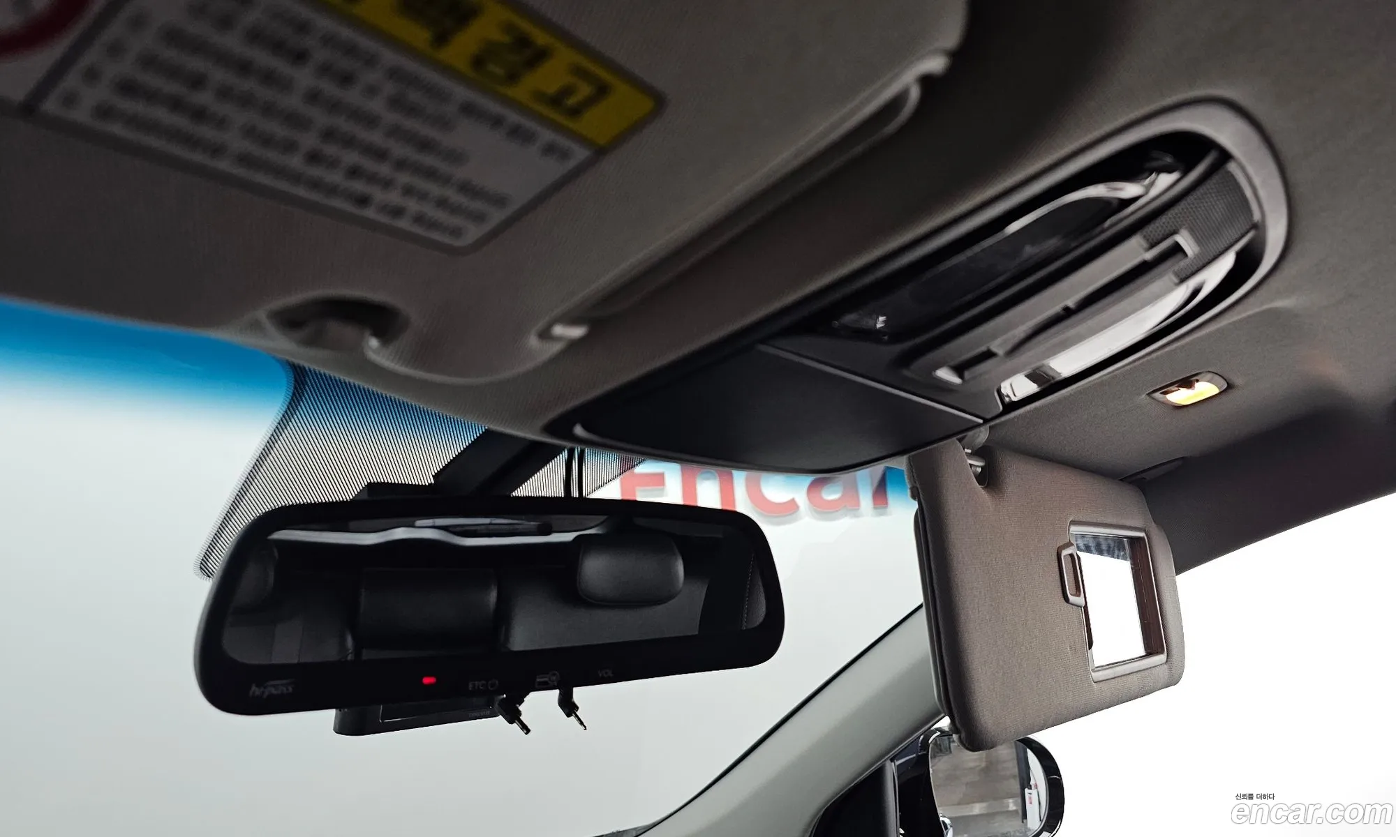 Kia Sorento 2018 KNAPS81ABJA441762 — 8