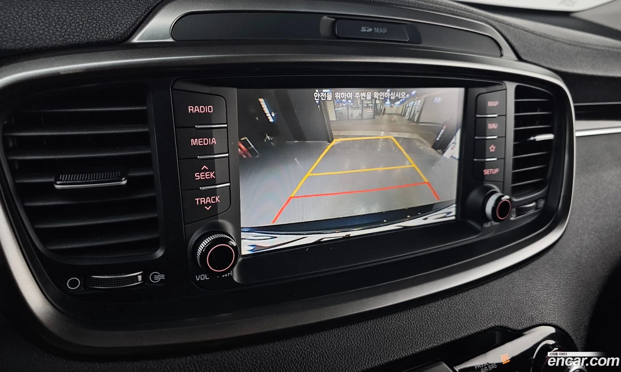 Kia Sorento 2018 KNAPS81ABJA441762 — 16