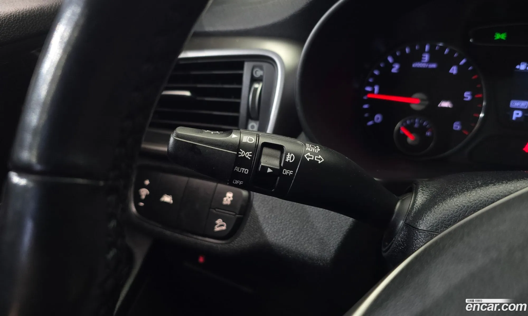 Kia Sorento 2019 KNAPG81ABLA566809 — 2