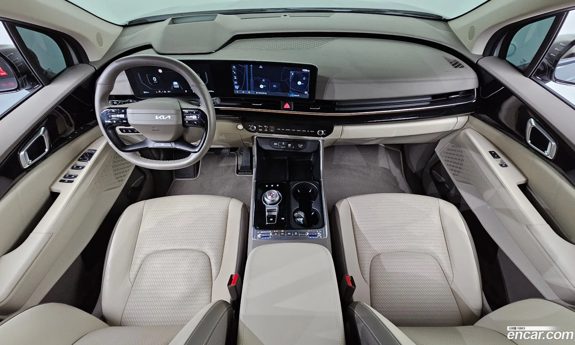 Kia Carnival 2025 KNANE81BBSS560361 — 2