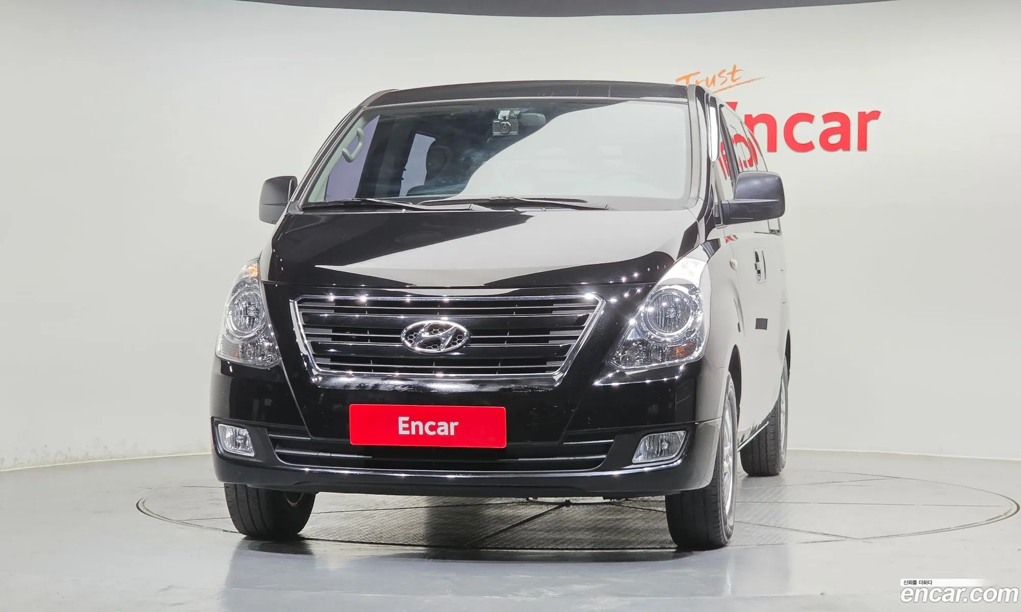 Hyundai Grand Starex 2017 — 17