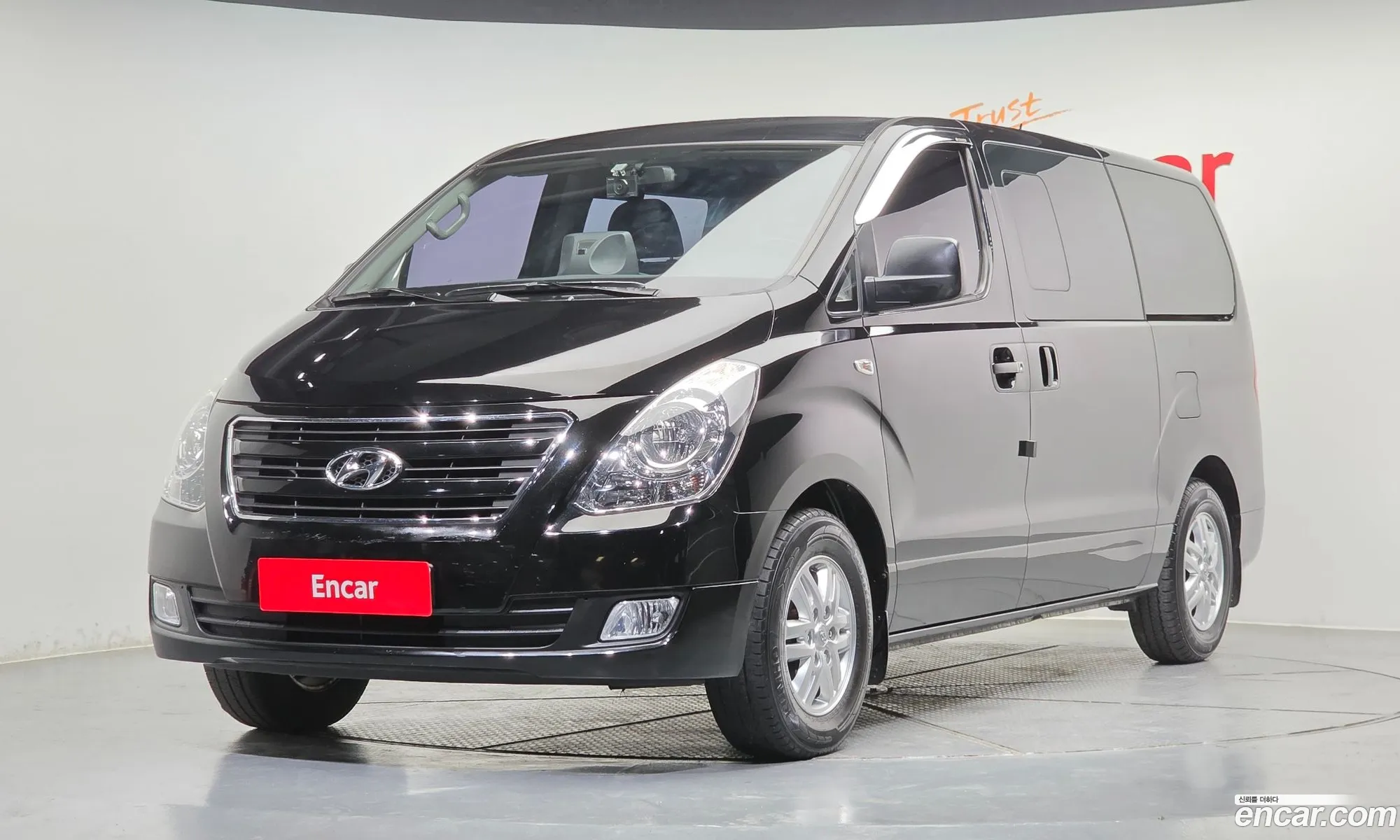 Hyundai Grand Starex 2017 — 12