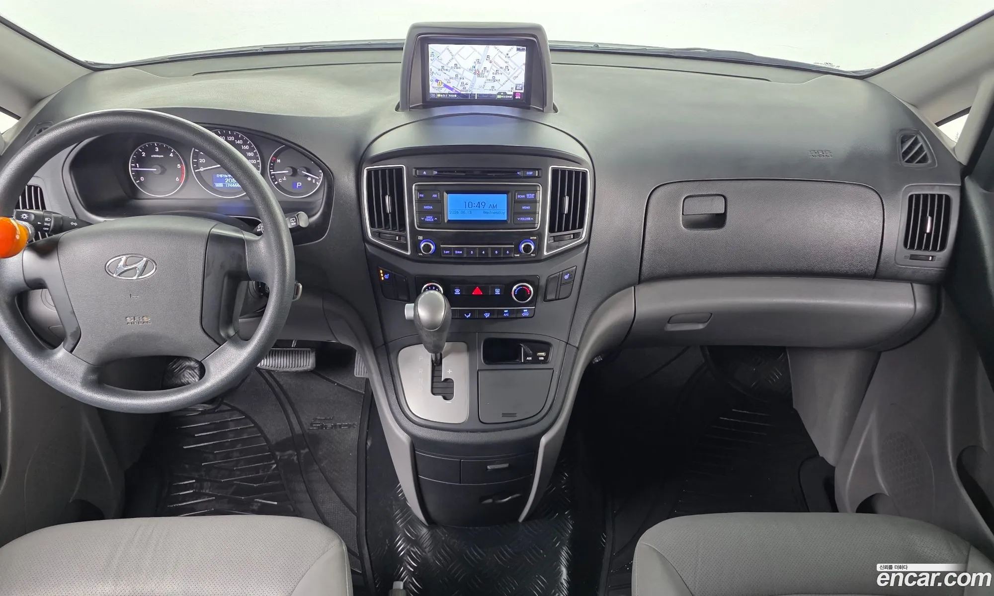 Hyundai Grand Starex 2017 — 16