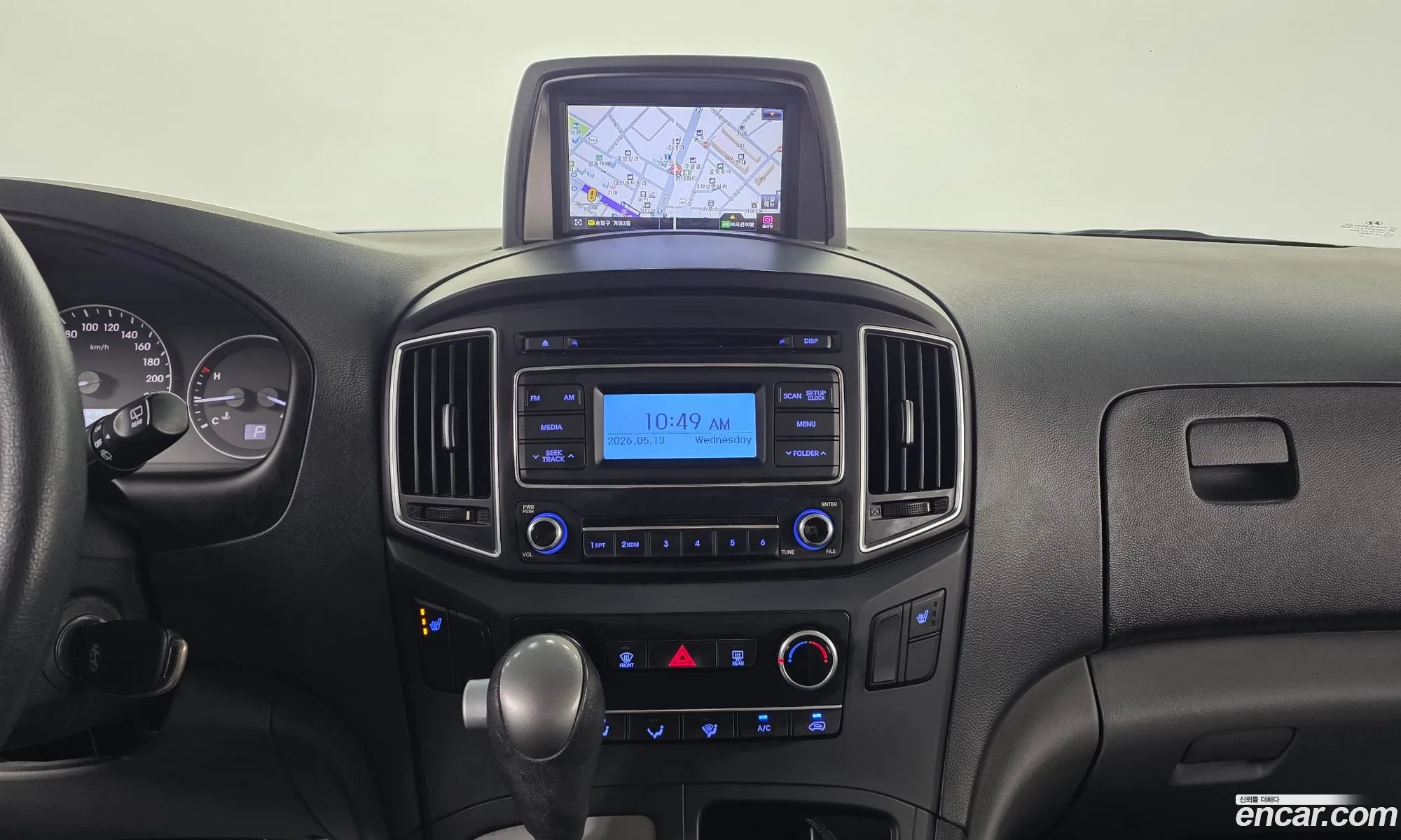 Hyundai Grand Starex 2017 — 13