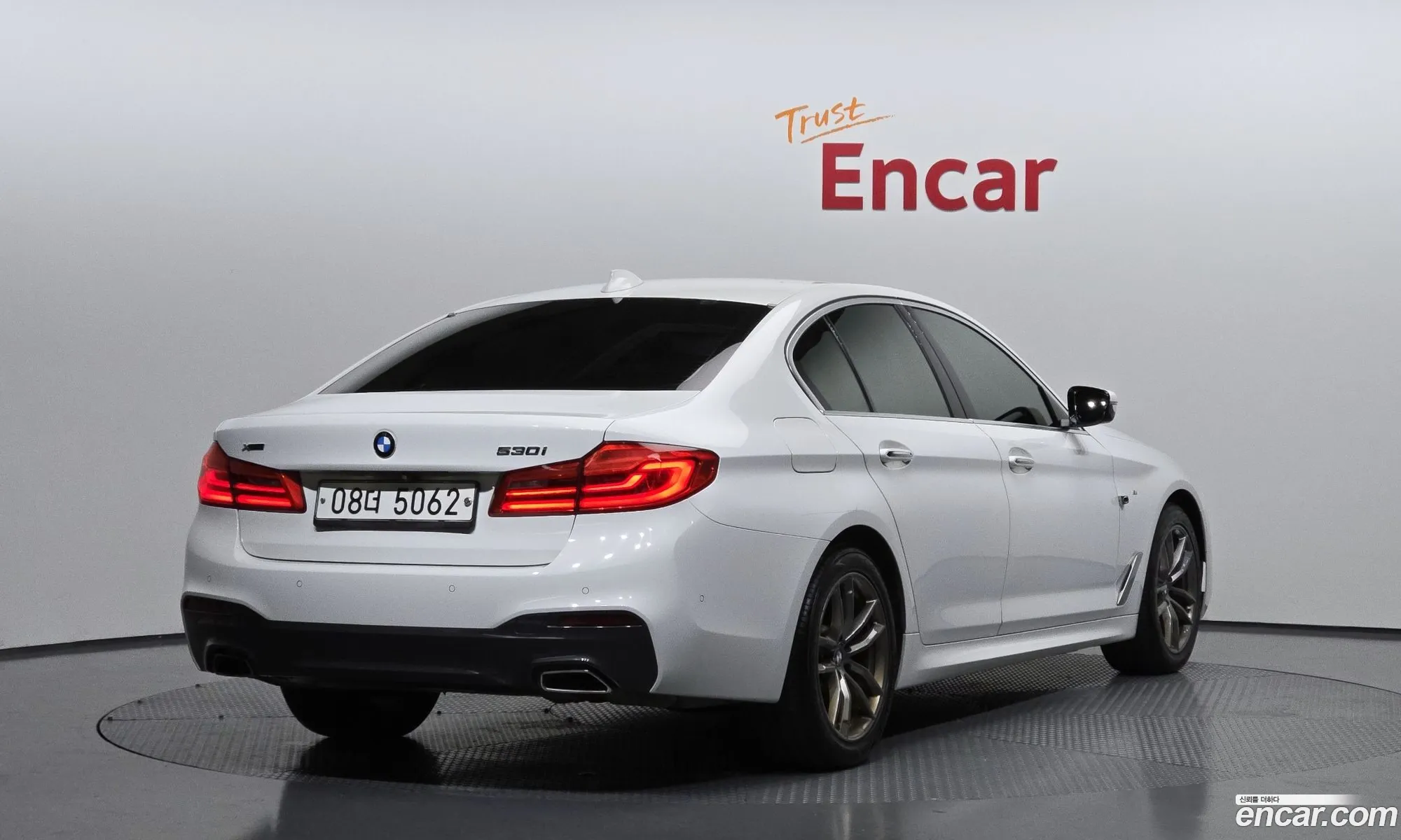 BMW 5 Series 2017 — 14