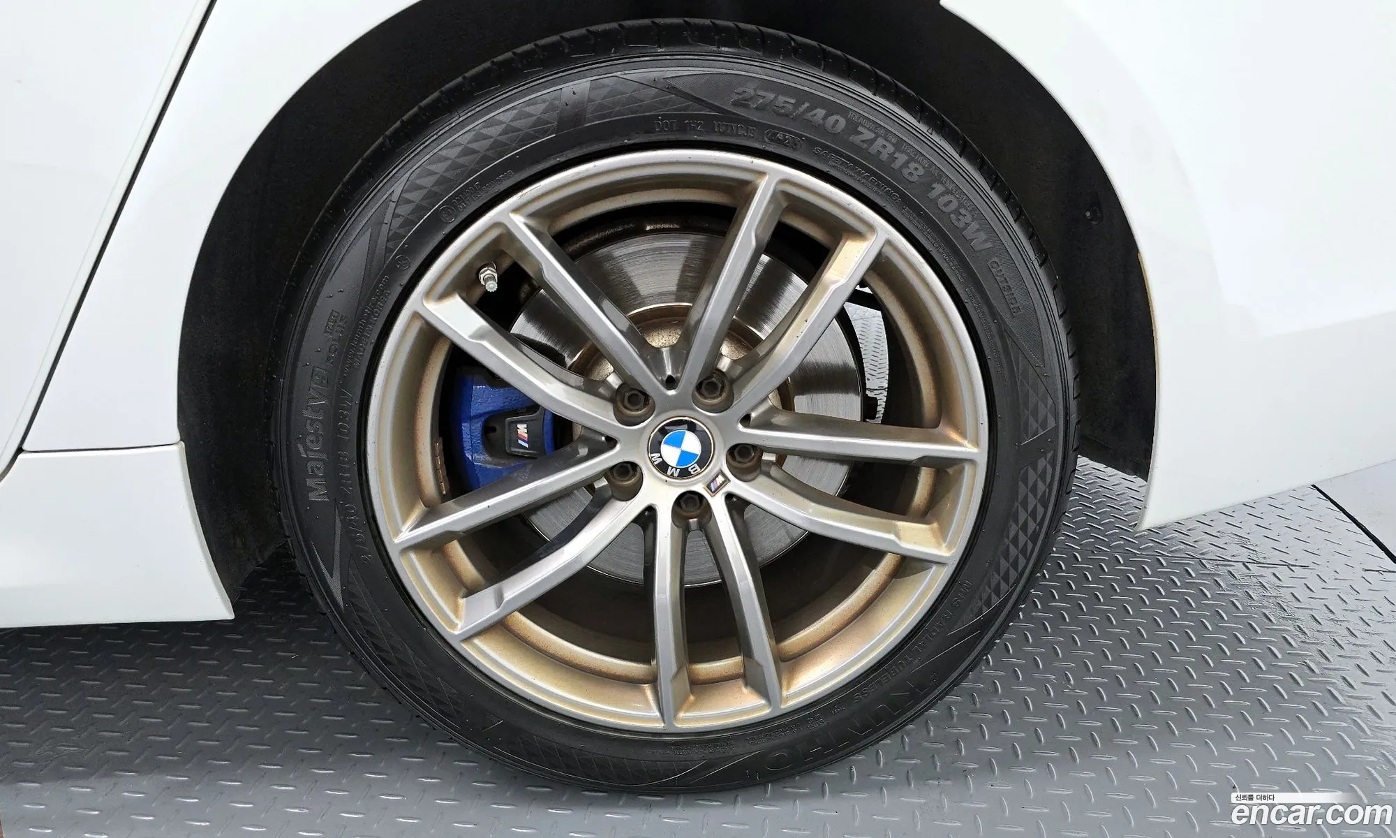 BMW 5 Series 2017 — 27