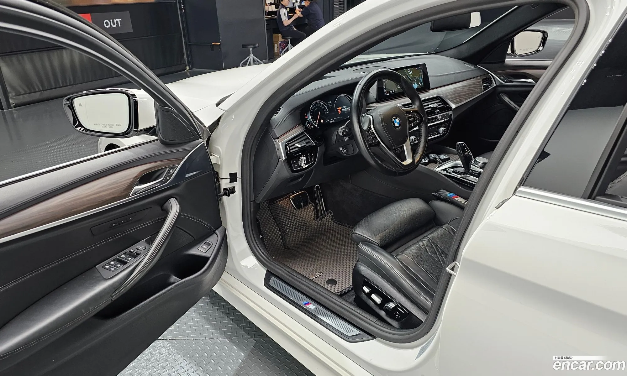 BMW 5 Series 2017 — 3