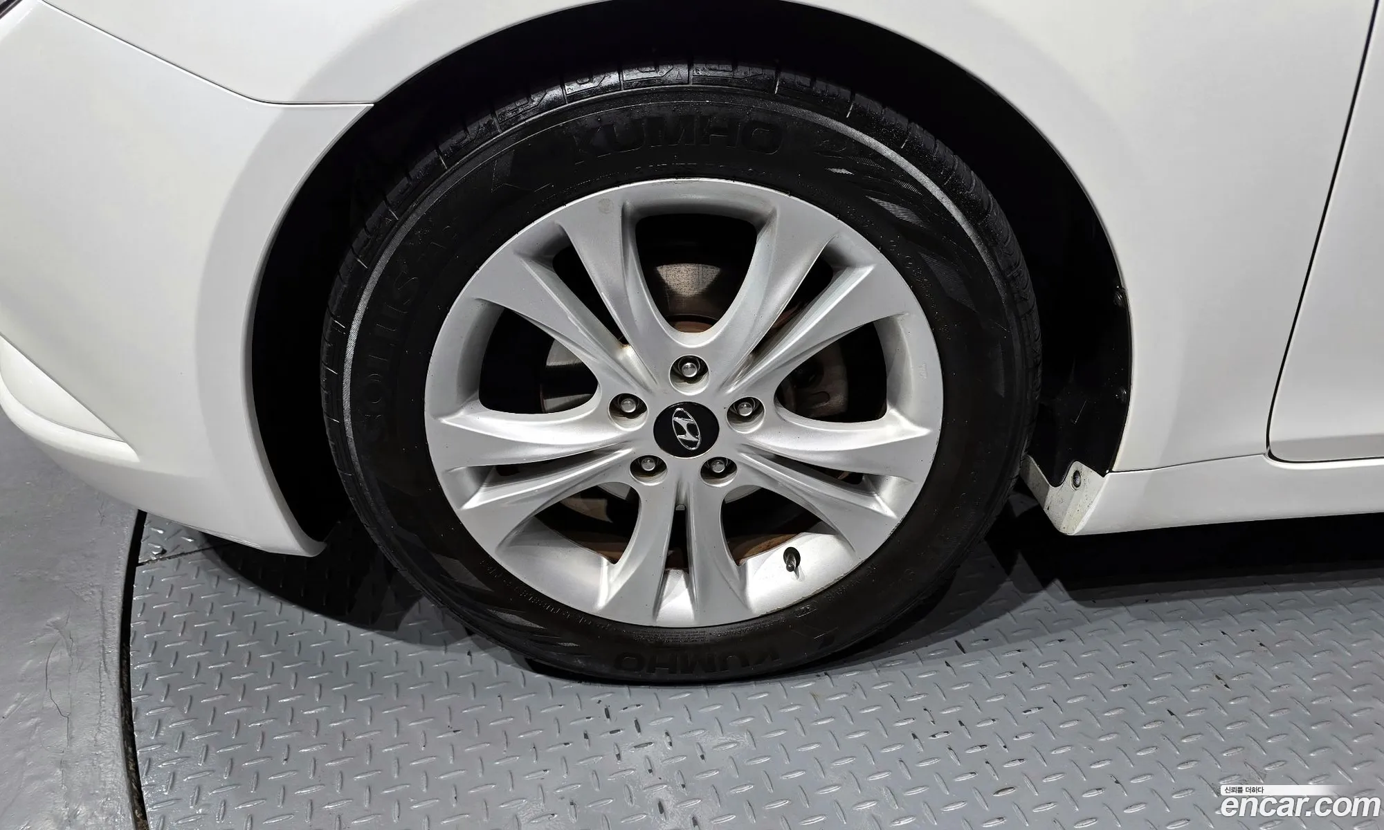 Hyundai YF Sonata 2012 KMHEC41ABCA429227 — 13