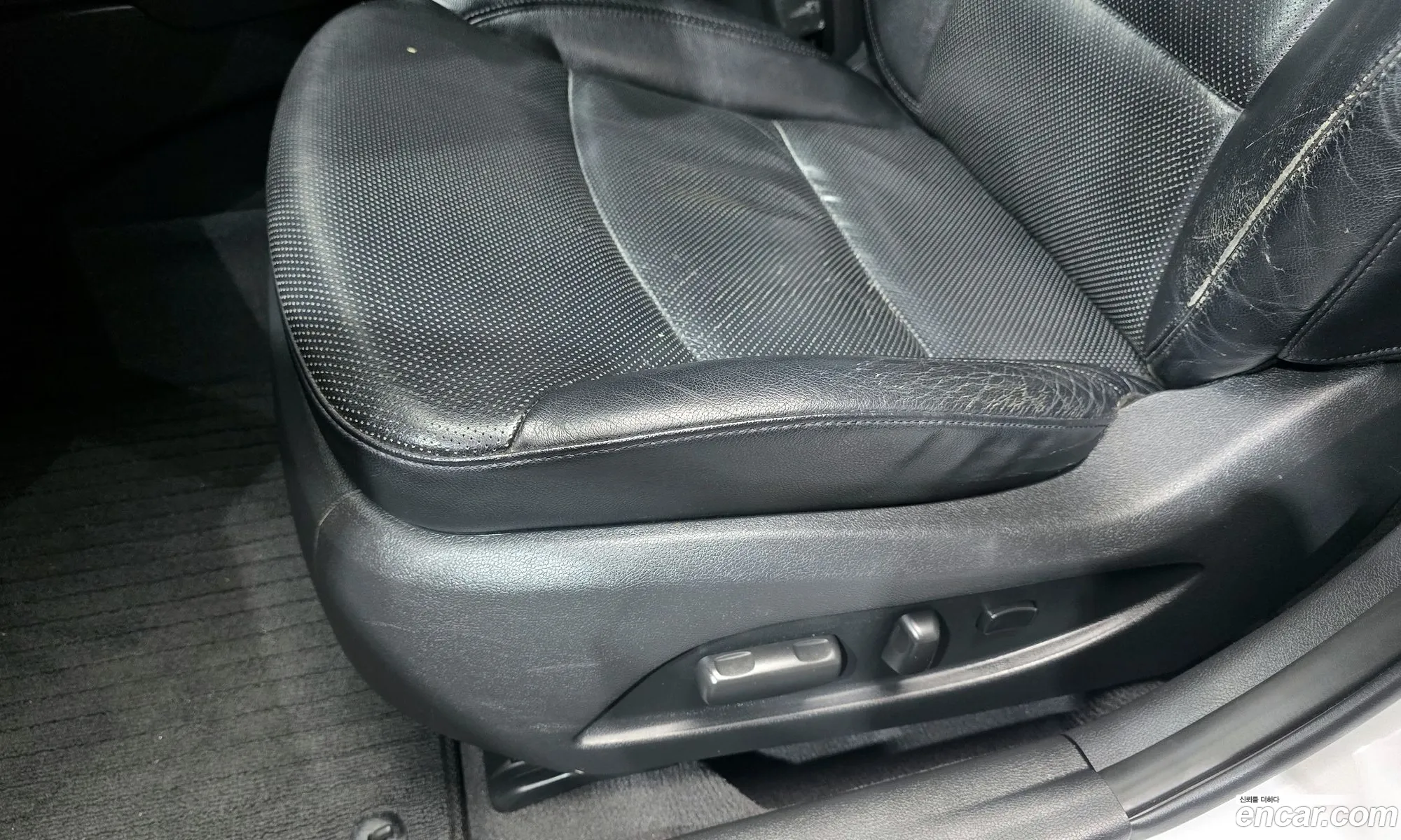 Hyundai YF Sonata 2012 KMHEC41ABCA429227 — 8