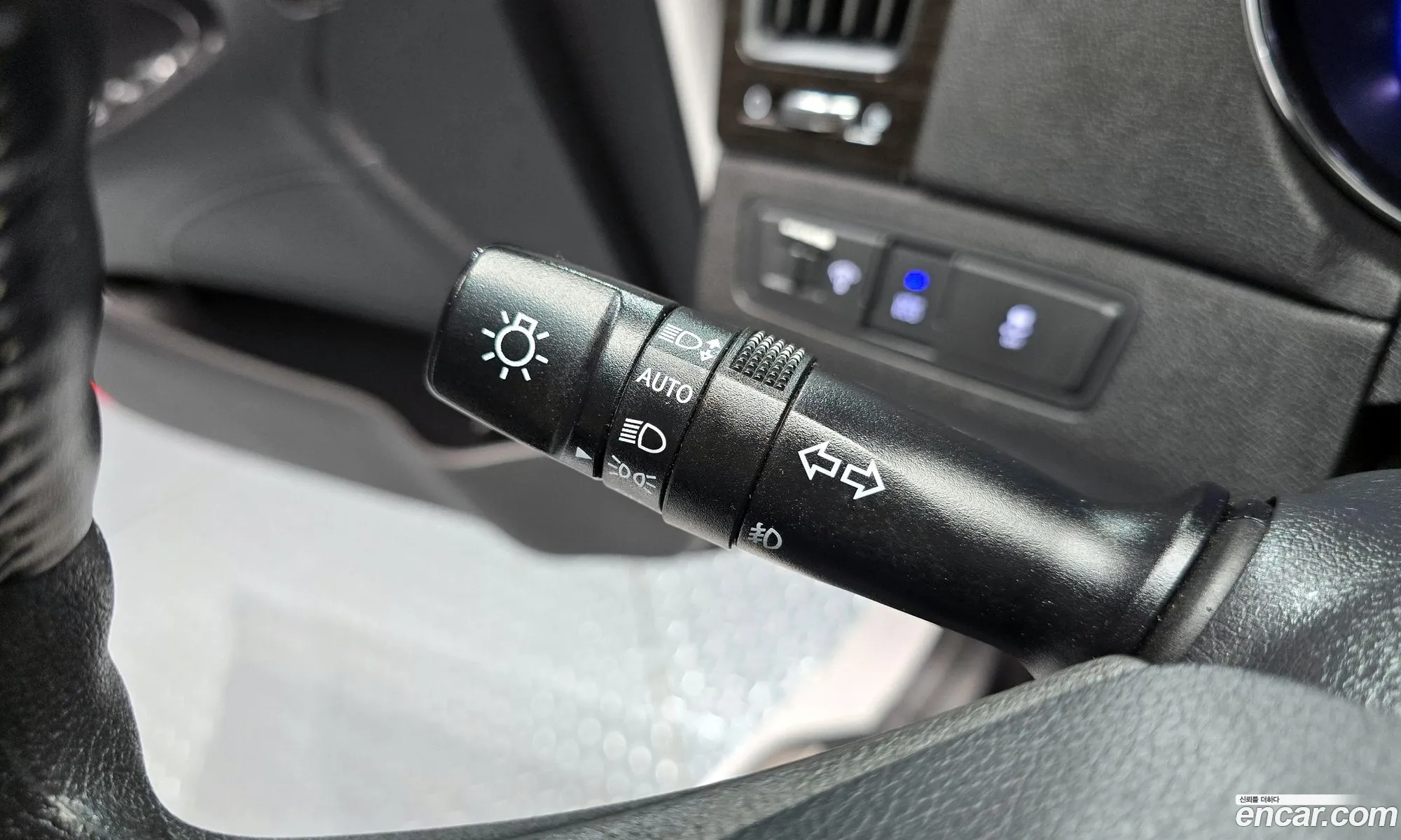 Hyundai YF Sonata 2012 KMHEC41ABCA429227 — 29