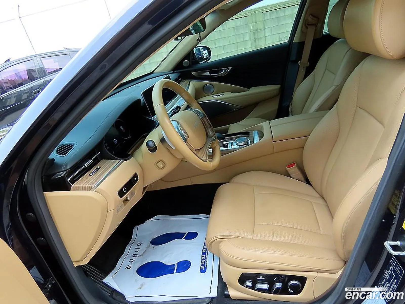 Kia K9 2022 — 16