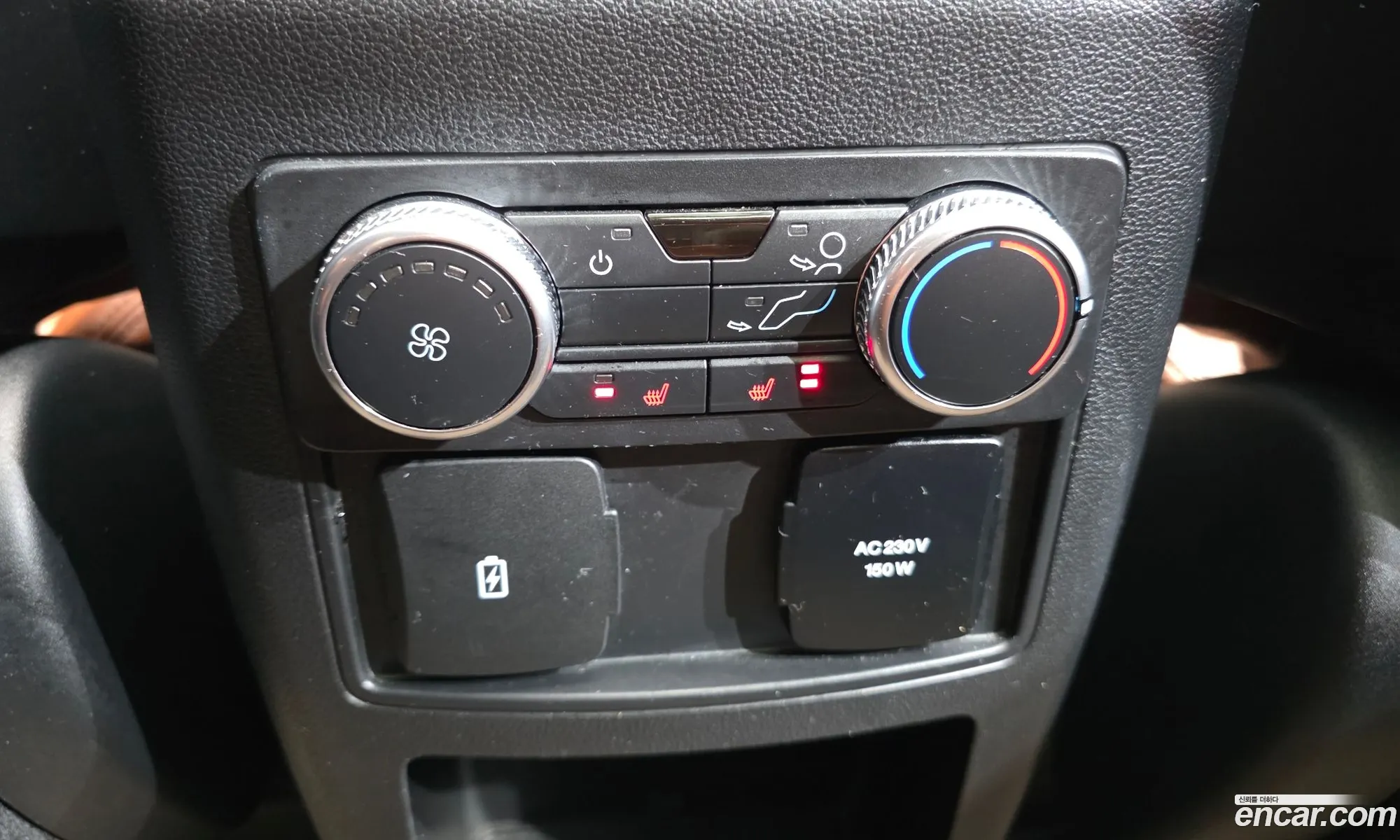 Ford Explorer 6th Gen 2019 1FMSK8FHXLGA72832 — 5
