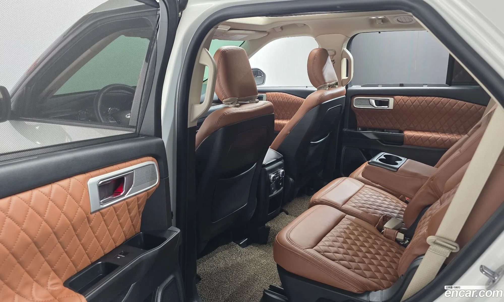 Ford Explorer 6th Gen 2019 1FMSK8FHXLGA72832 — 13