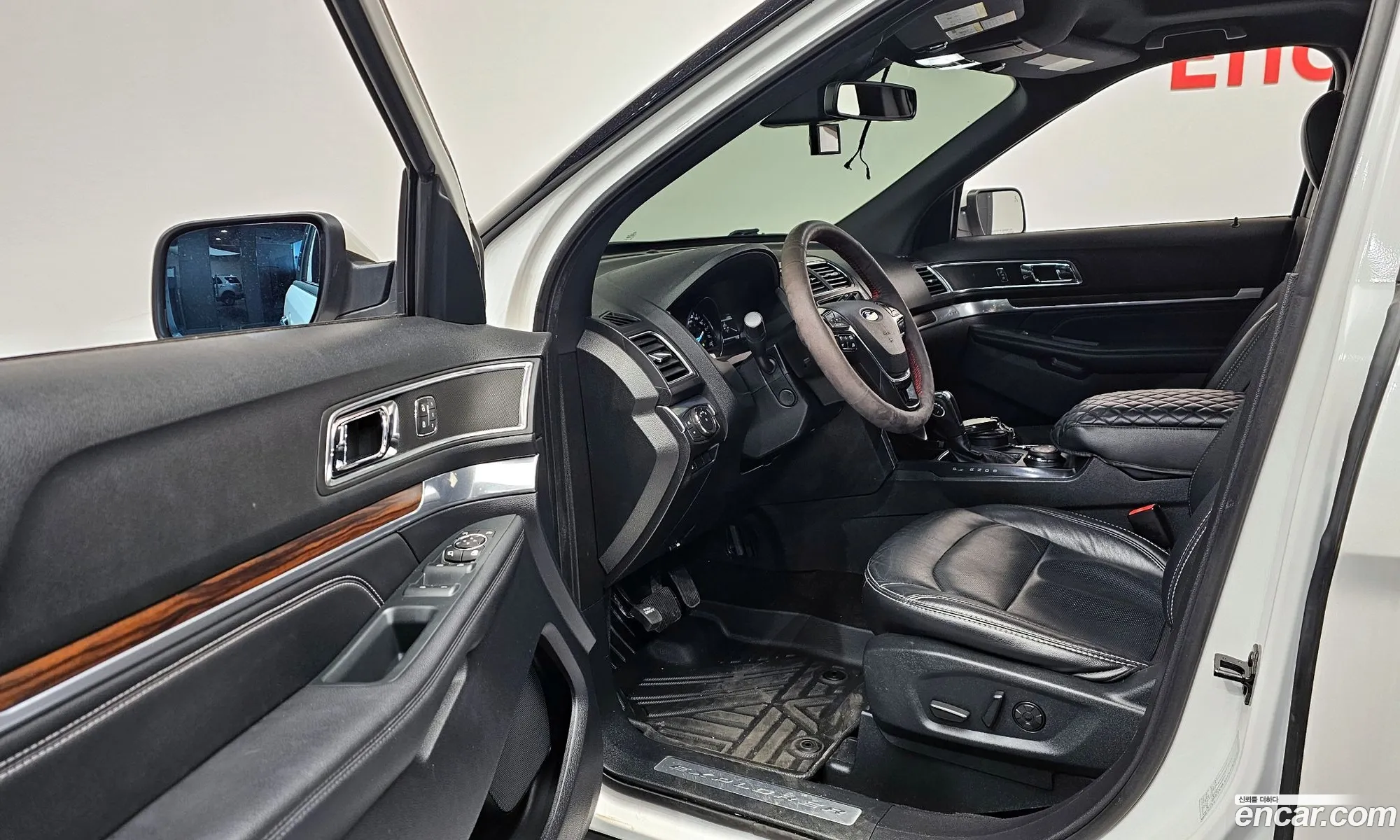 Ford Explorer 2019 1FM5K8FH5KGA80591 — 15