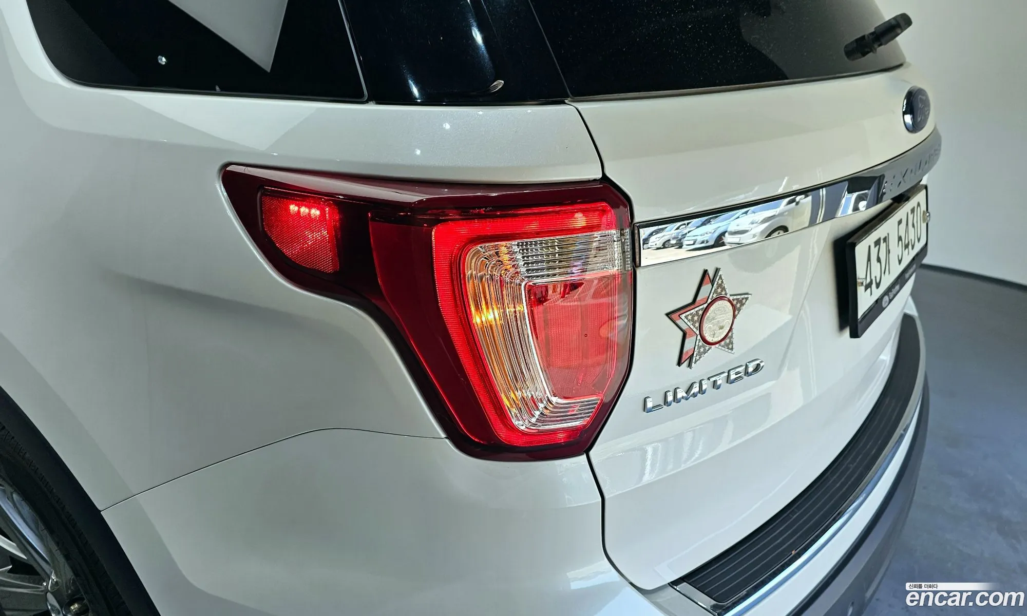 Ford Explorer 2019 1FM5K8FH5KGA80591 — 2
