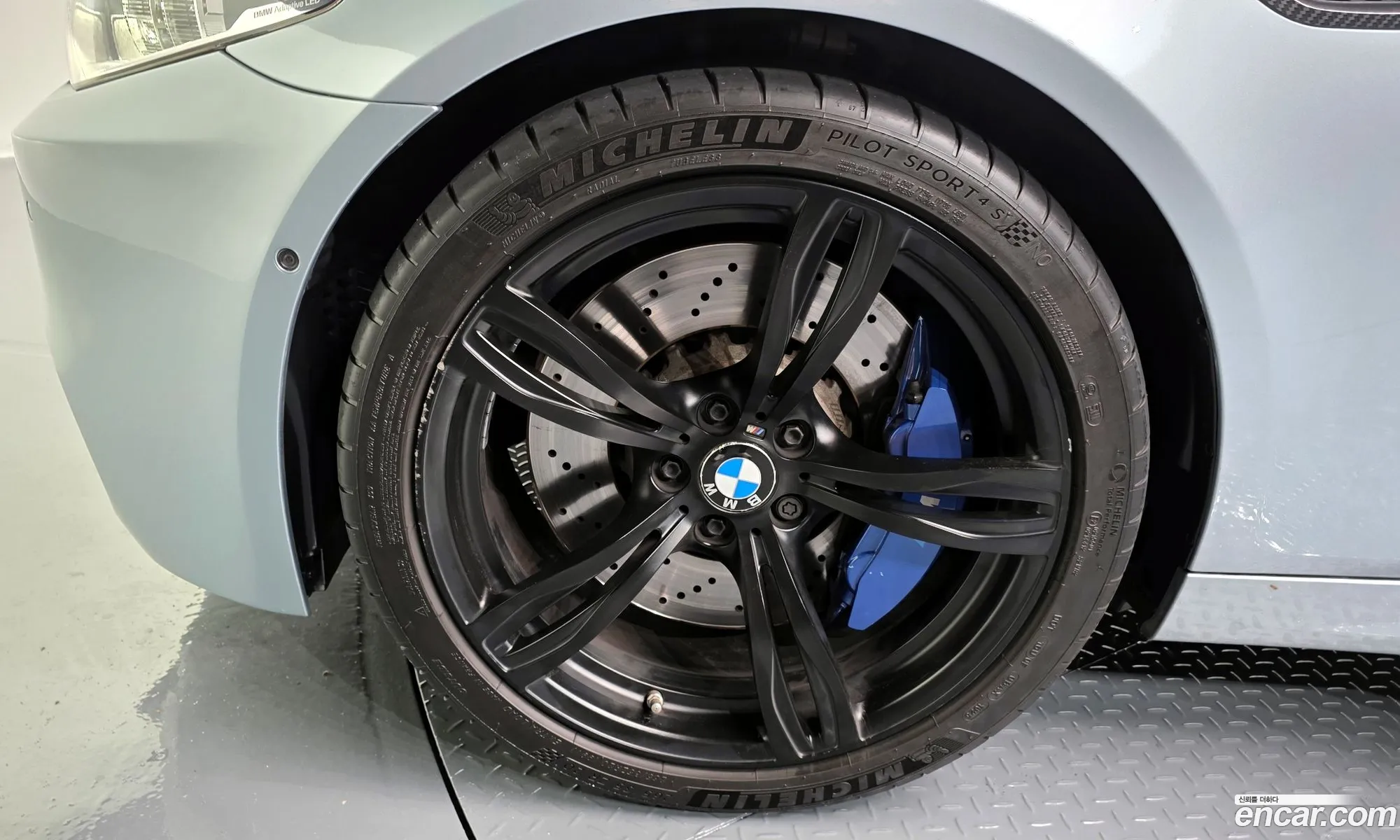 BMW M5 2016 WBSFV9102GGD77375 — 2