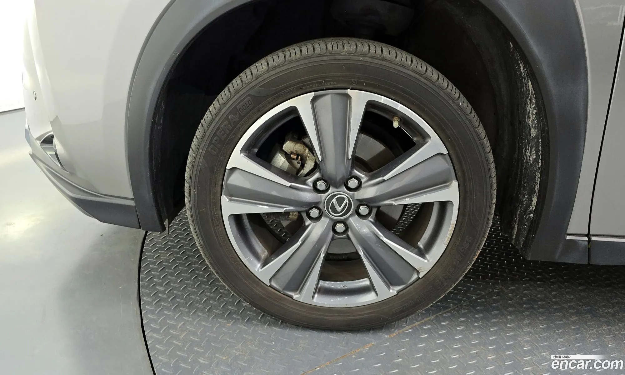 Lexus UX300e 2022 JTHAAABH1N2010394 — 30