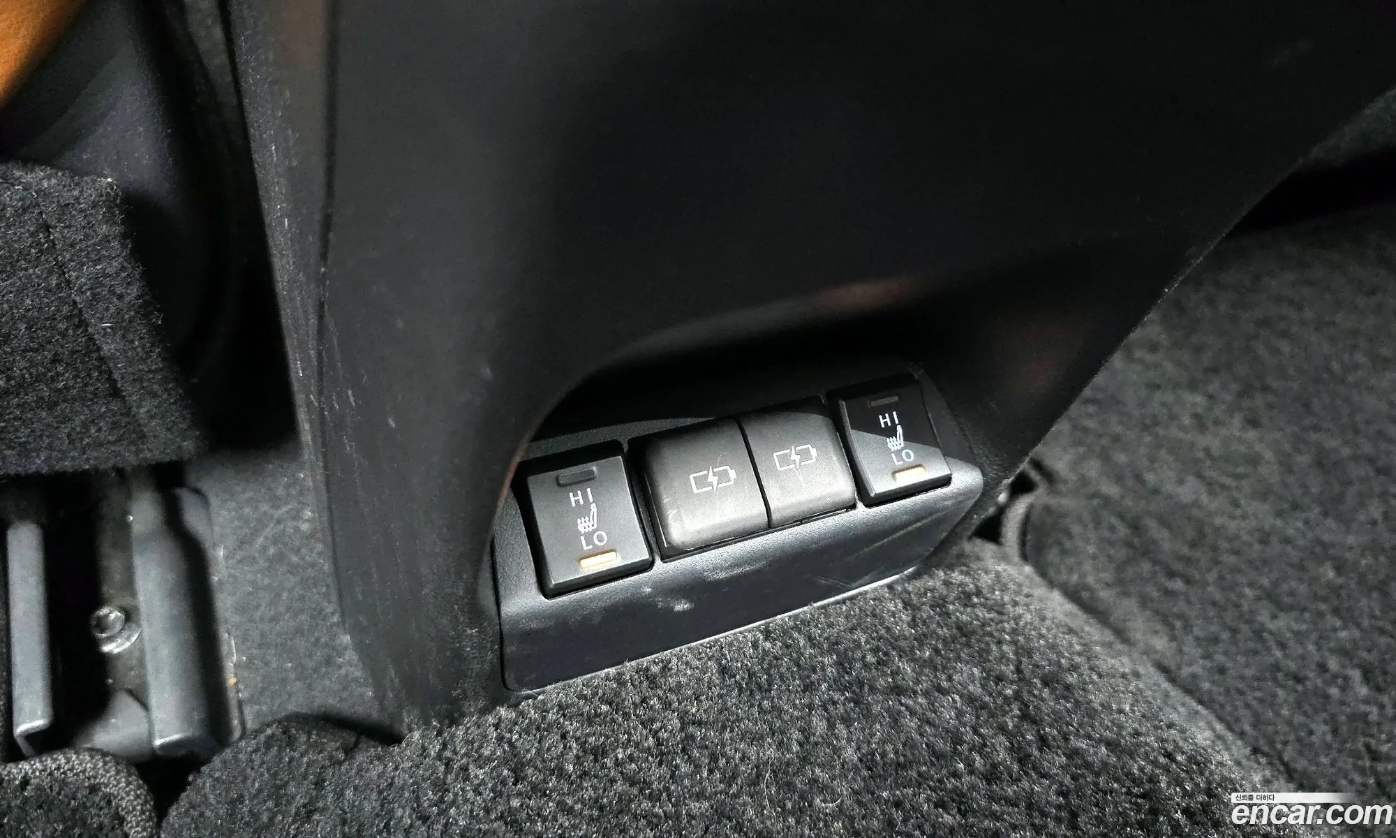 Lexus UX300e 2022 JTHAAABH1N2010394 — 31
