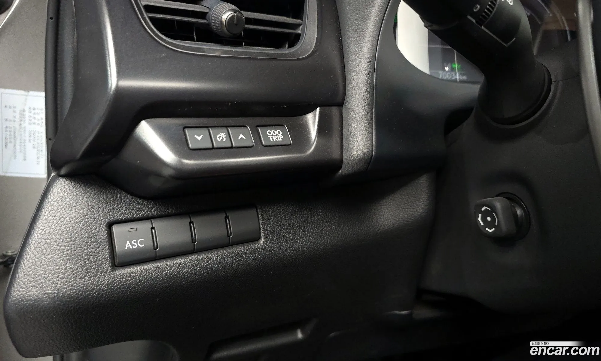 Lexus UX300e 2022 JTHAAABH1N2010394 — 18