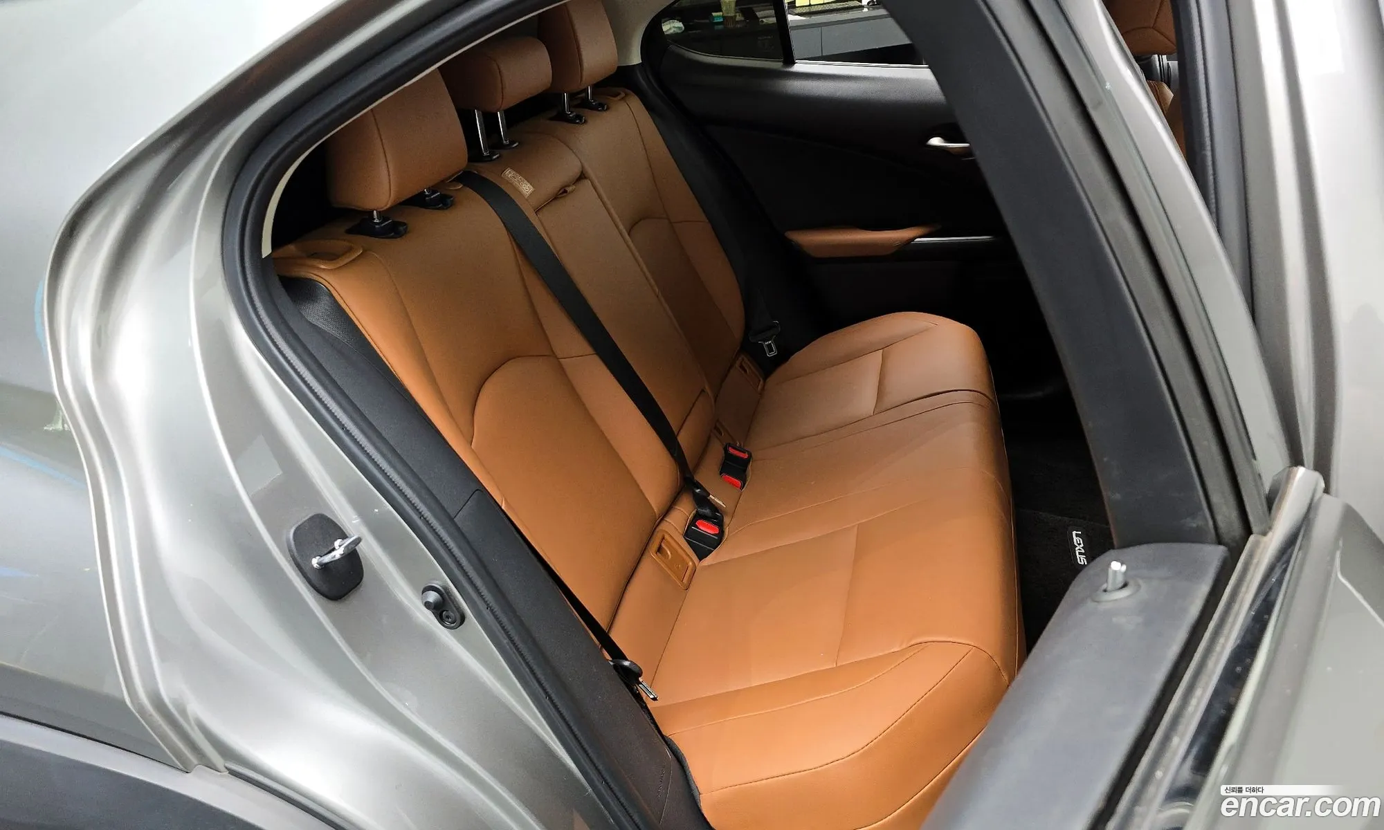 Lexus UX300e 2022 JTHAAABH1N2010394 — 20