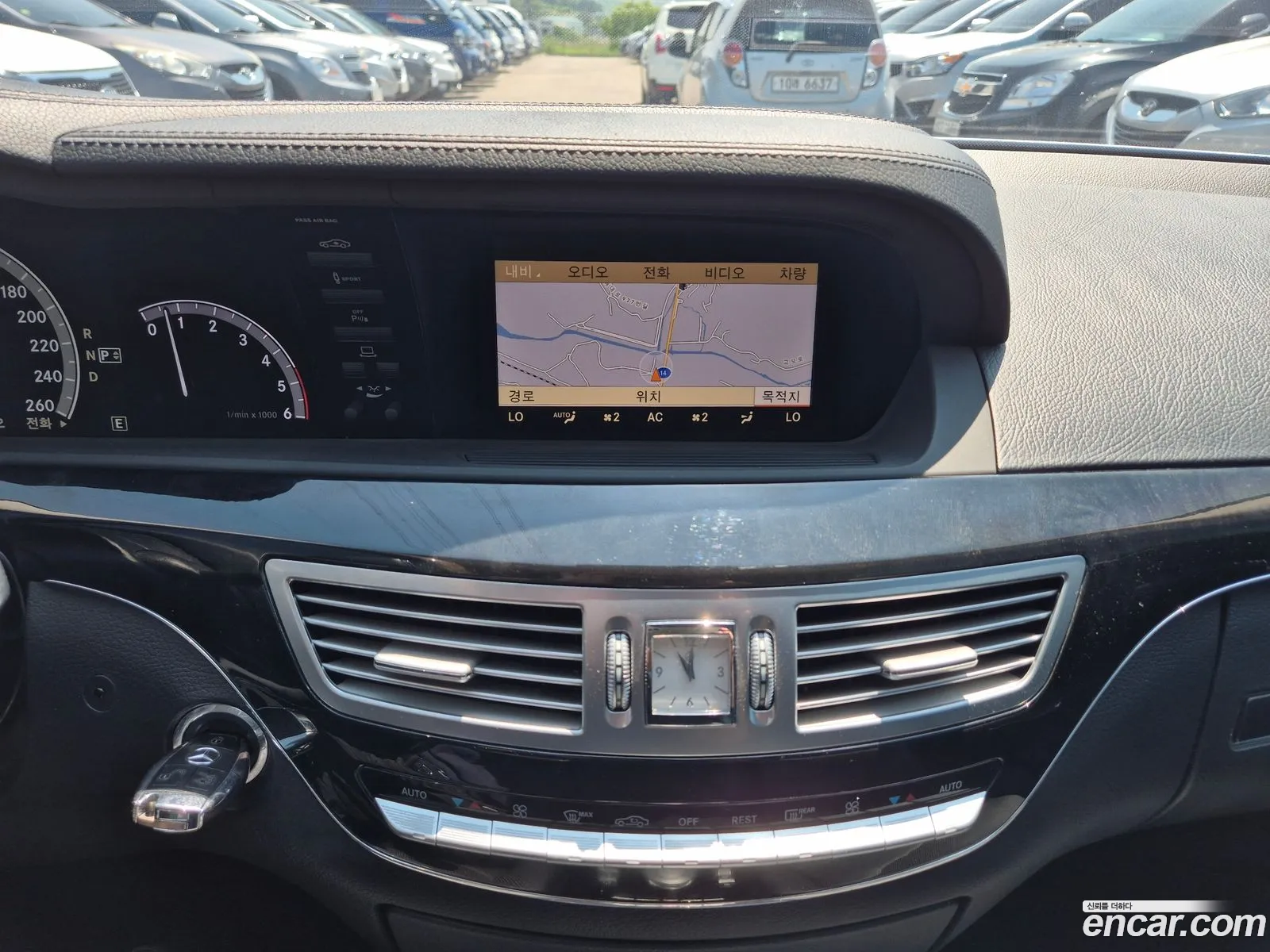 Mercedes-Benz S-Class W221 2011 — 13