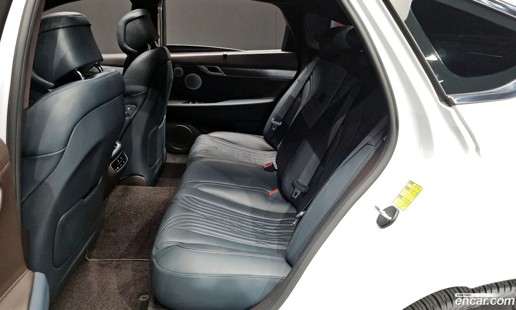 Genesis G80 2022 — 36