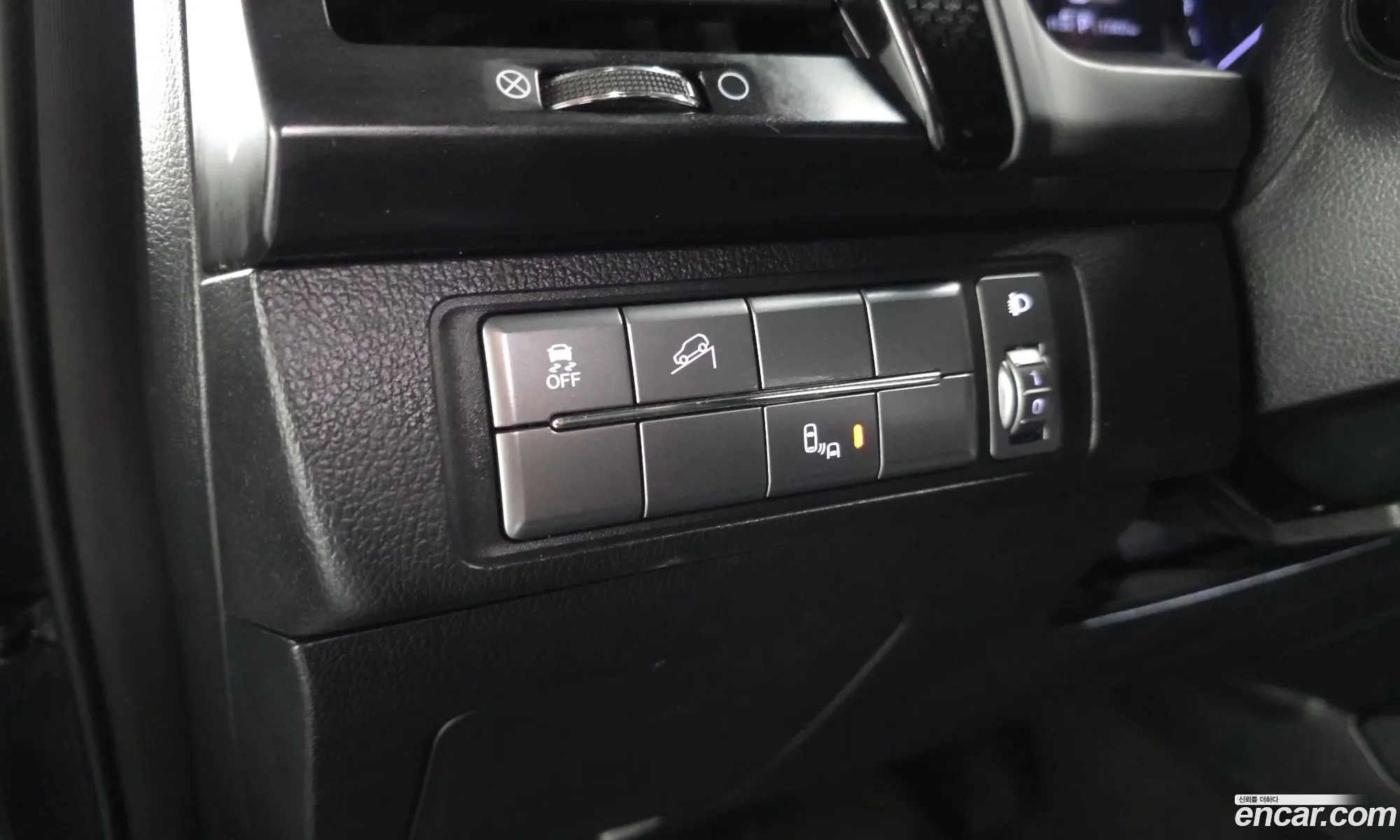 KG Mobility (SsangYong) Rexton Sports Khan 2020 — 30