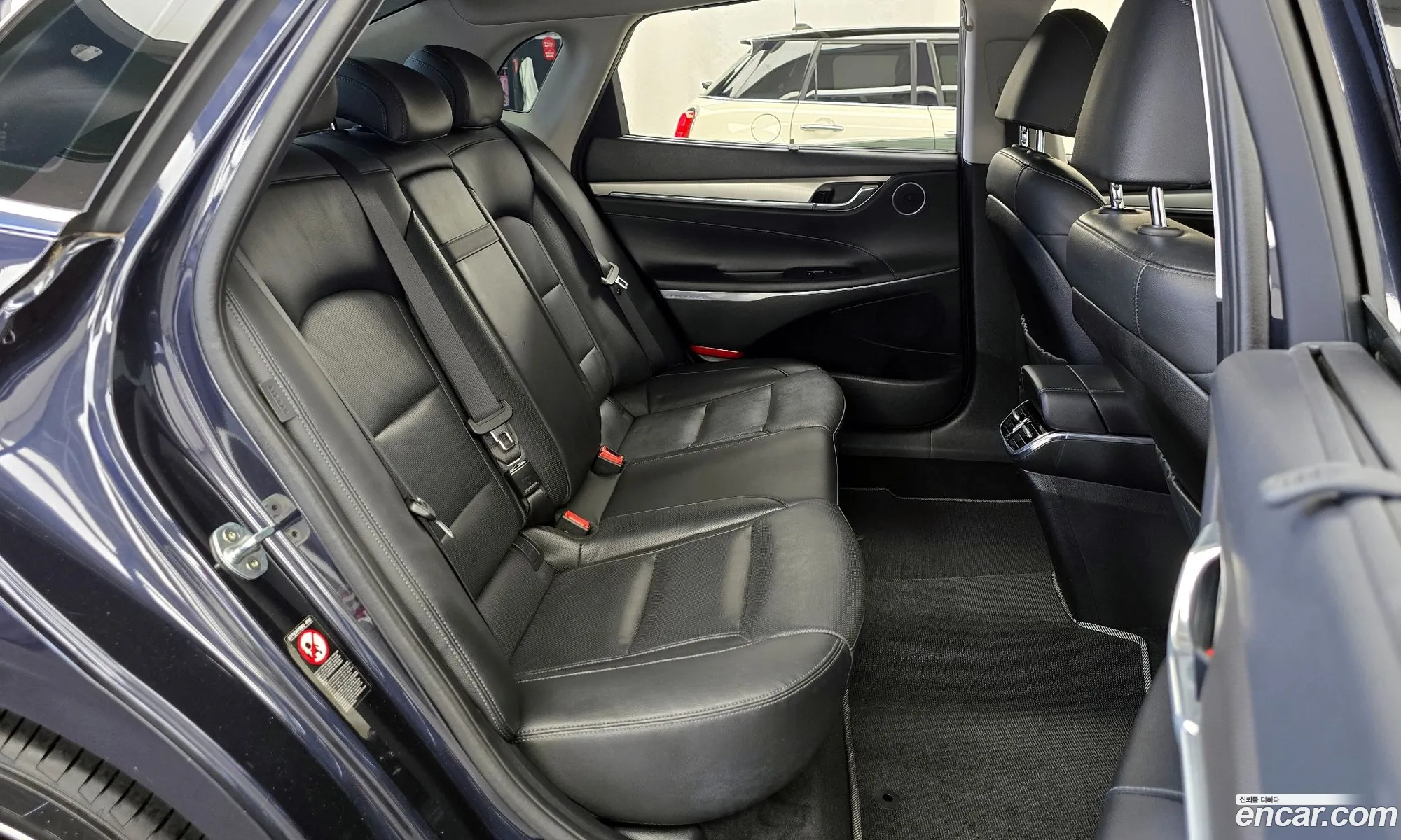 Hyundai Grandeur IG 2020 — 26
