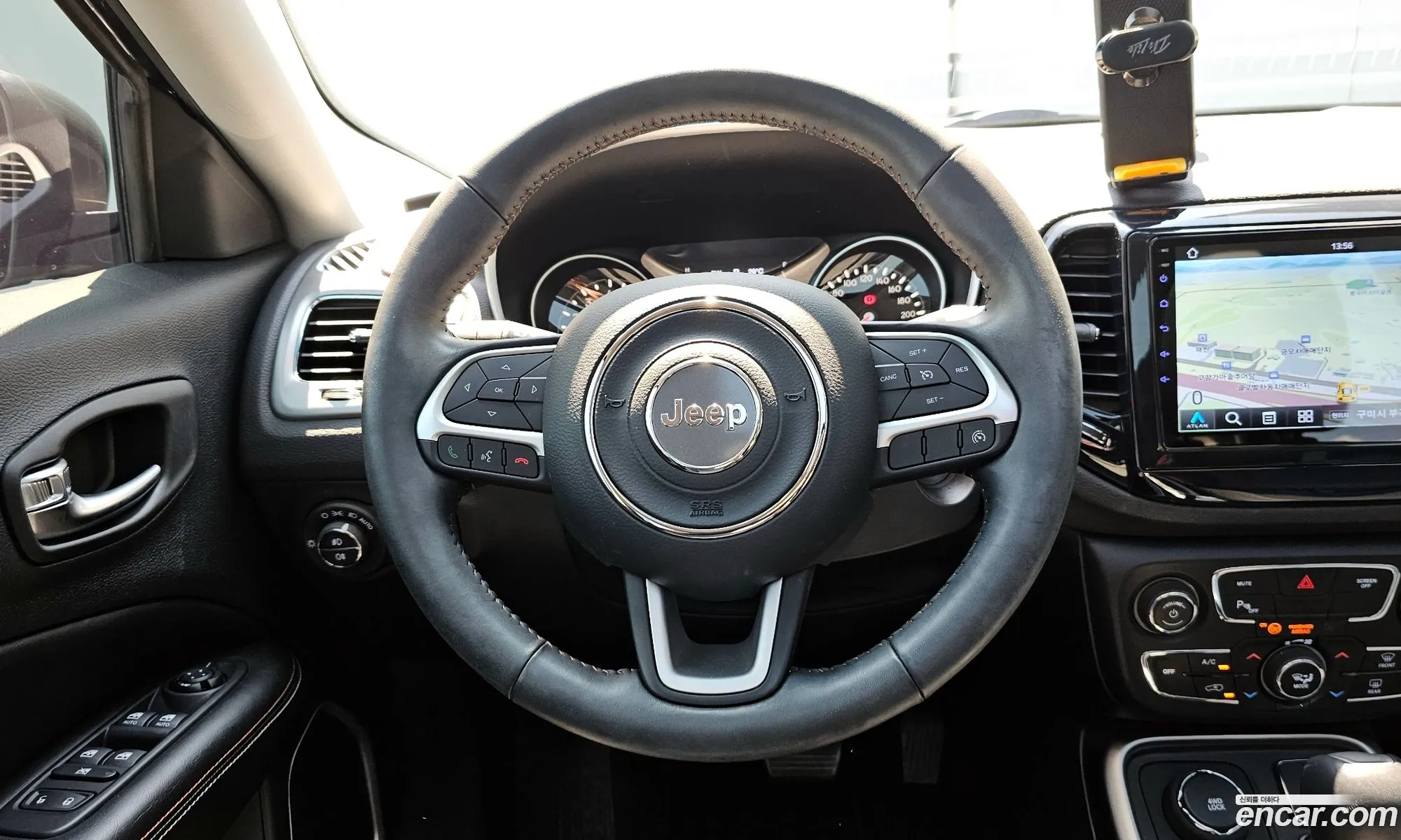 Jeep Compass 2018 3C4NJDBB0JT394015 — 3