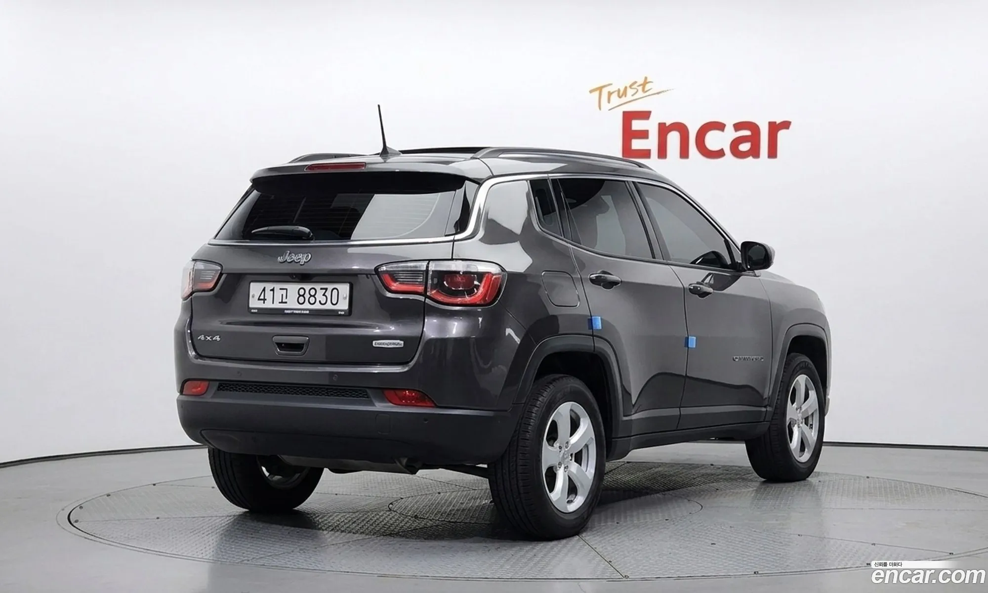 Jeep Compass 2018 3C4NJDBB0JT394015 — 17