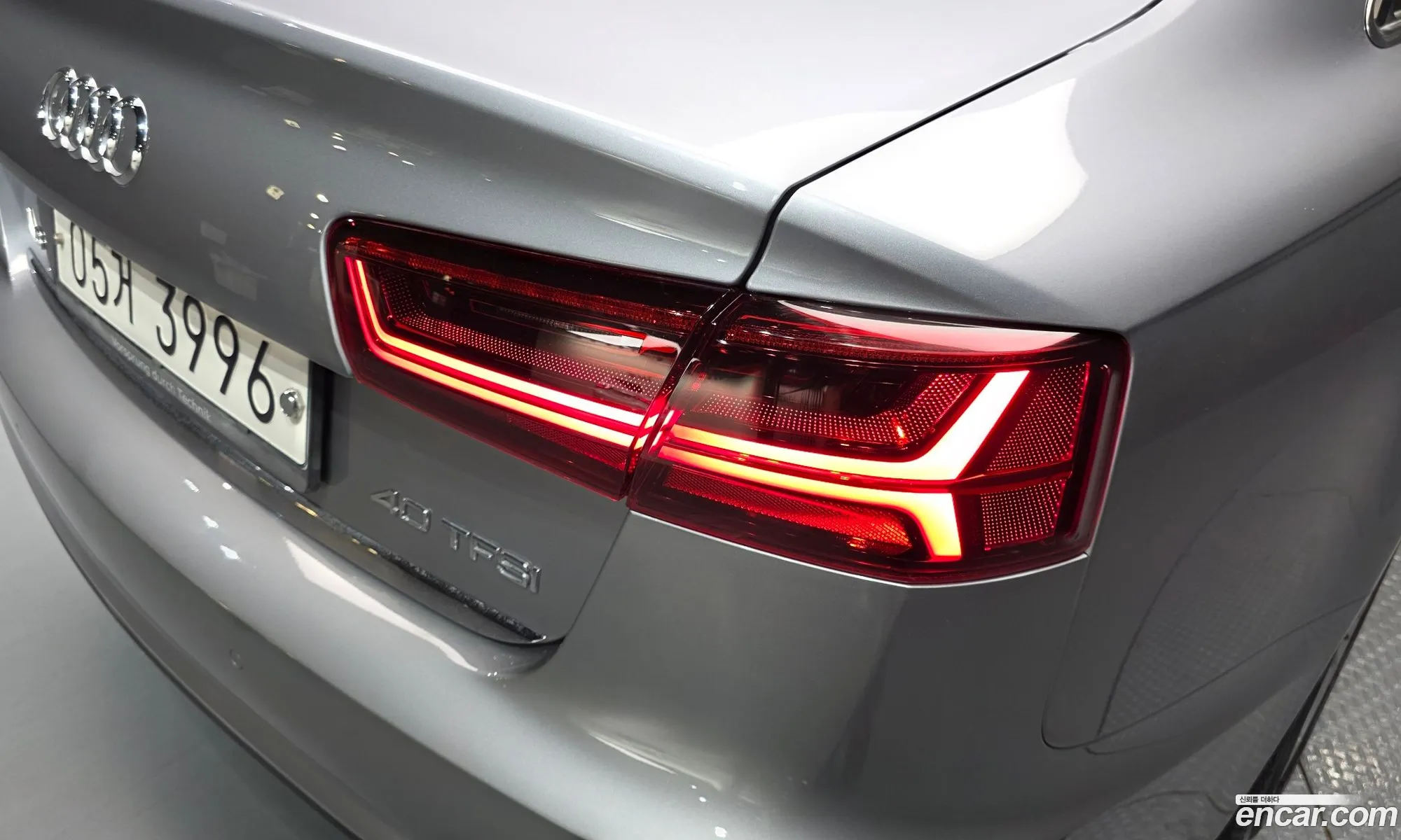 Audi A6 2018 WAUZZZ4G4JN136139 — 7