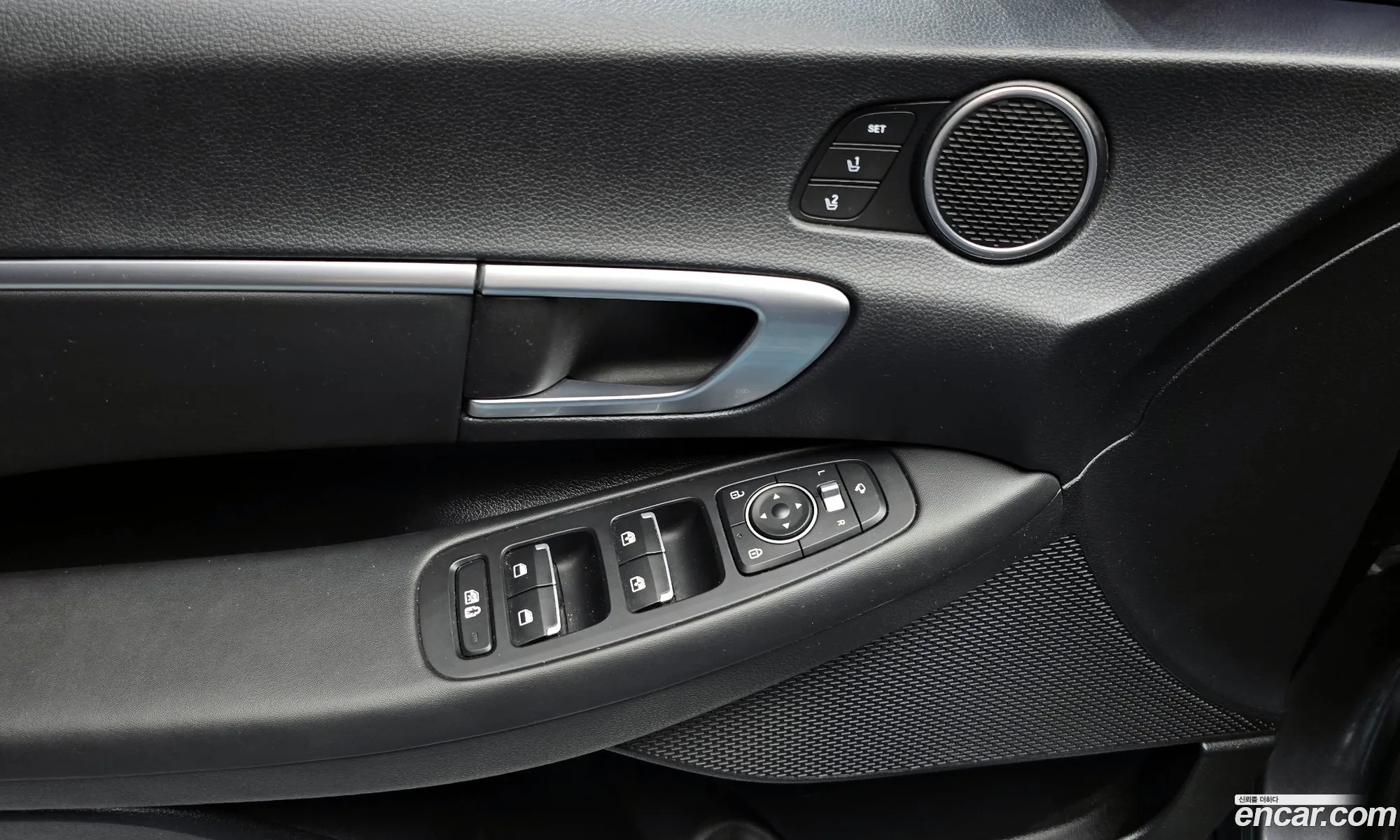 Hyundai Sonata 2019 KMHL141EBLA004197 — 25