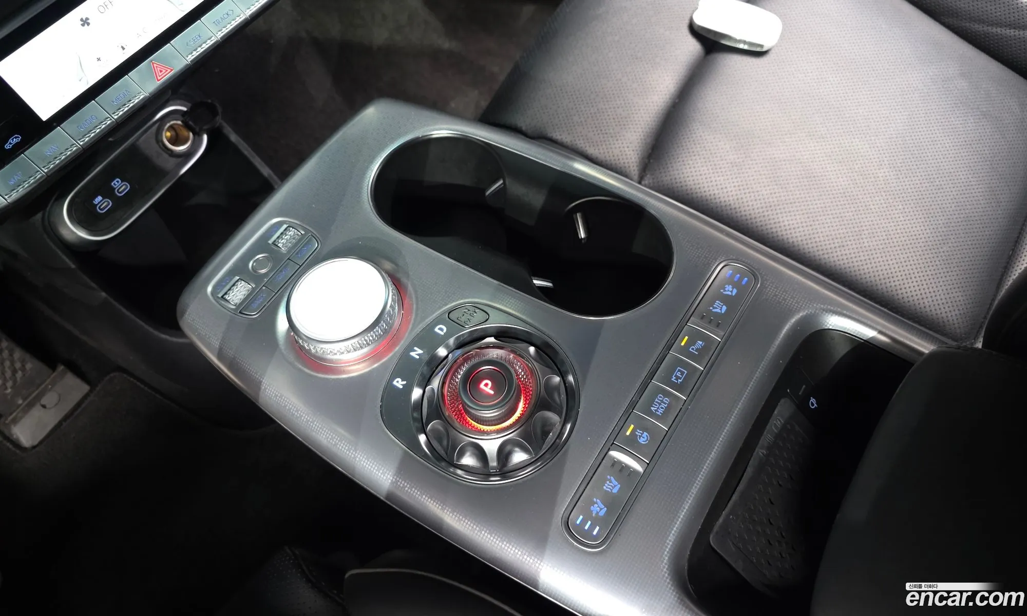 Genesis GV60 2022 — 16