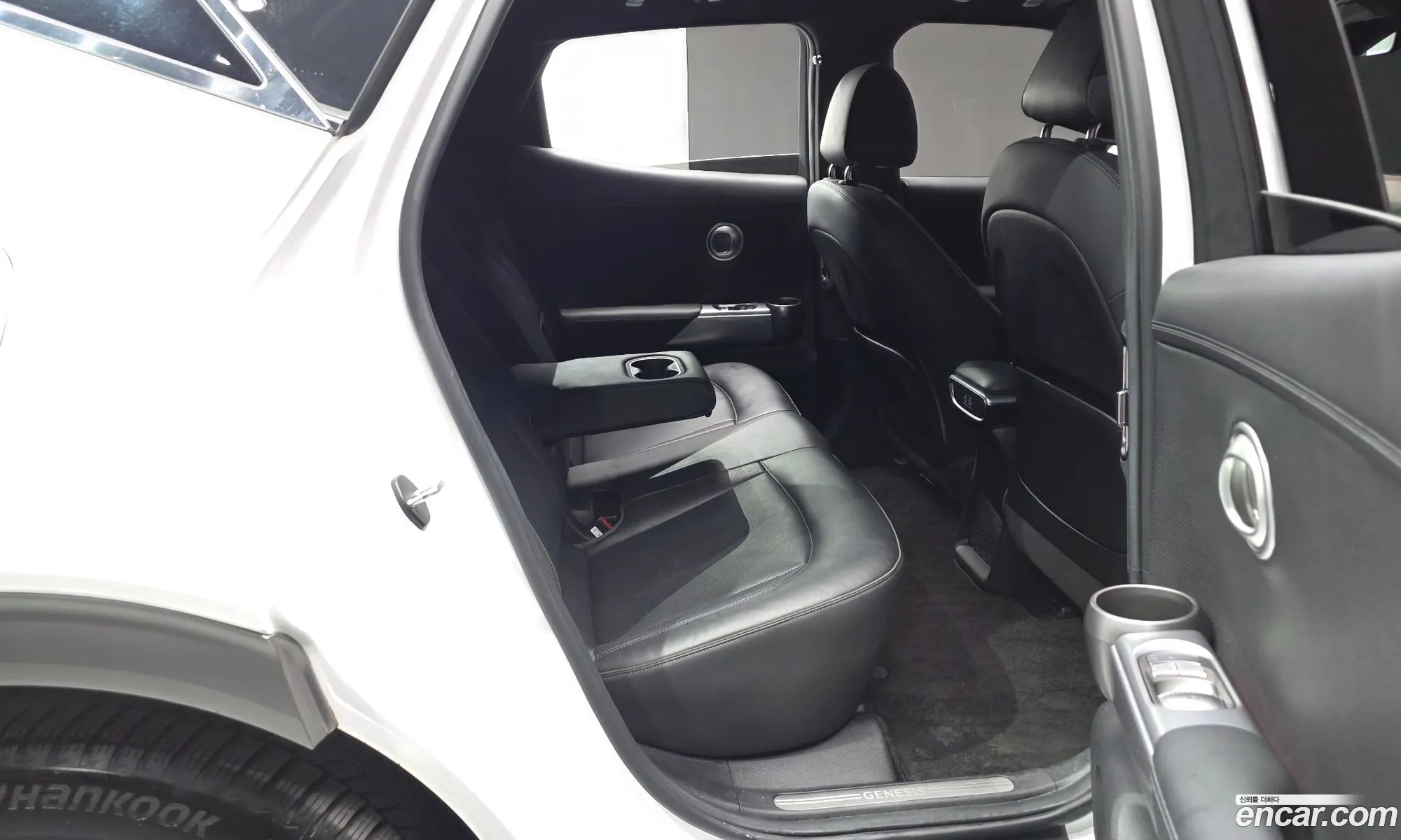 Genesis GV60 2022 — 11