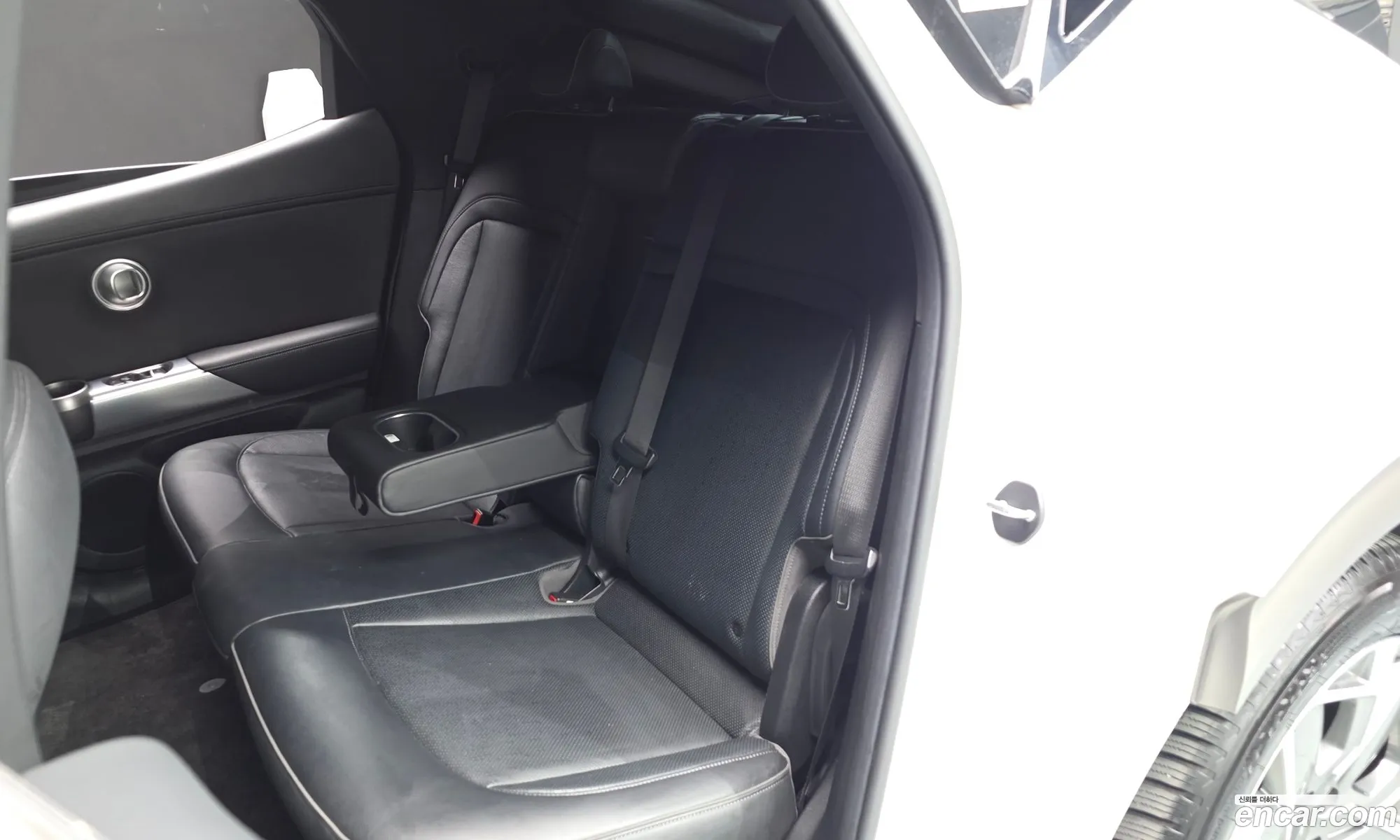 Genesis GV60 2022 — 19