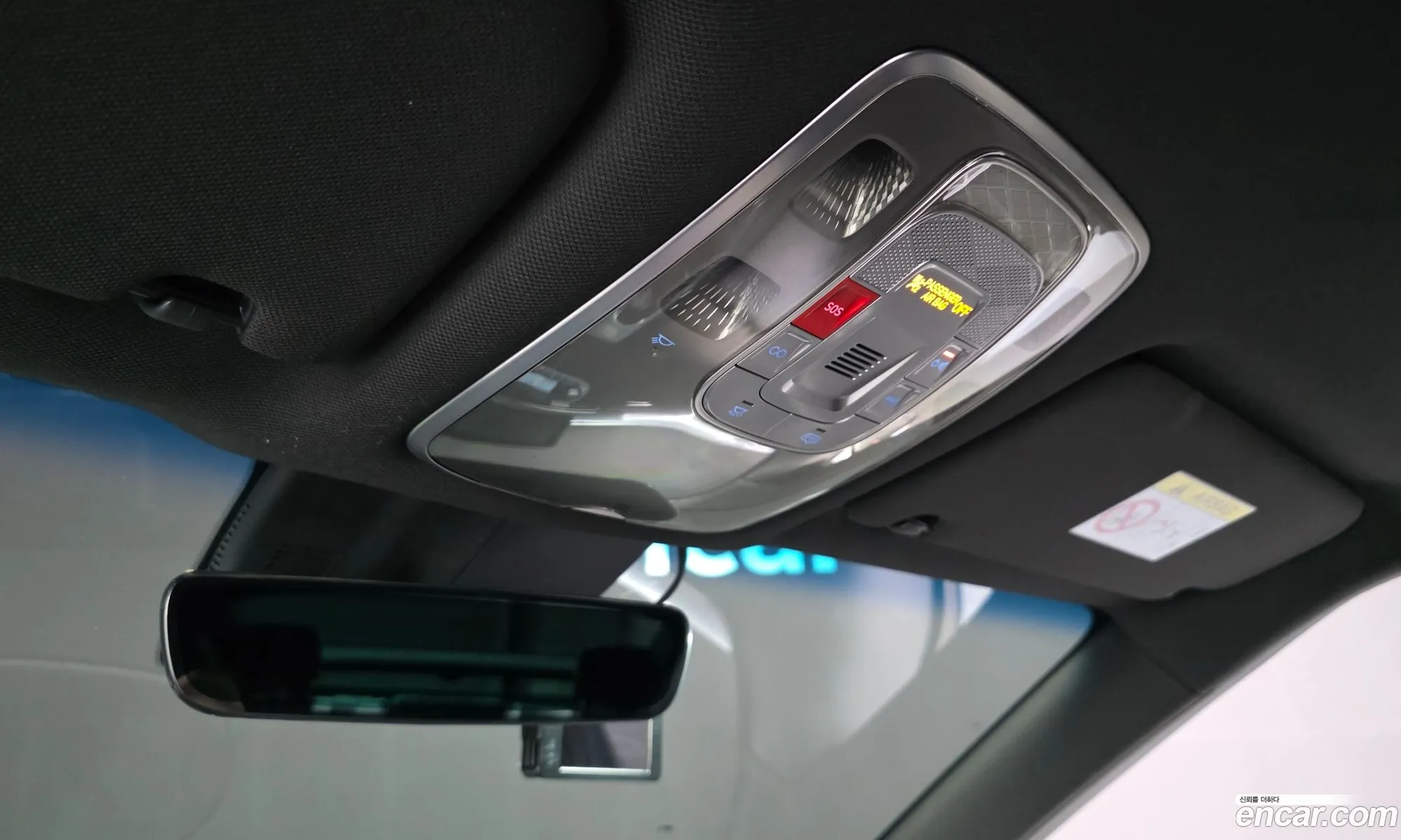 Genesis GV60 2022 — 3