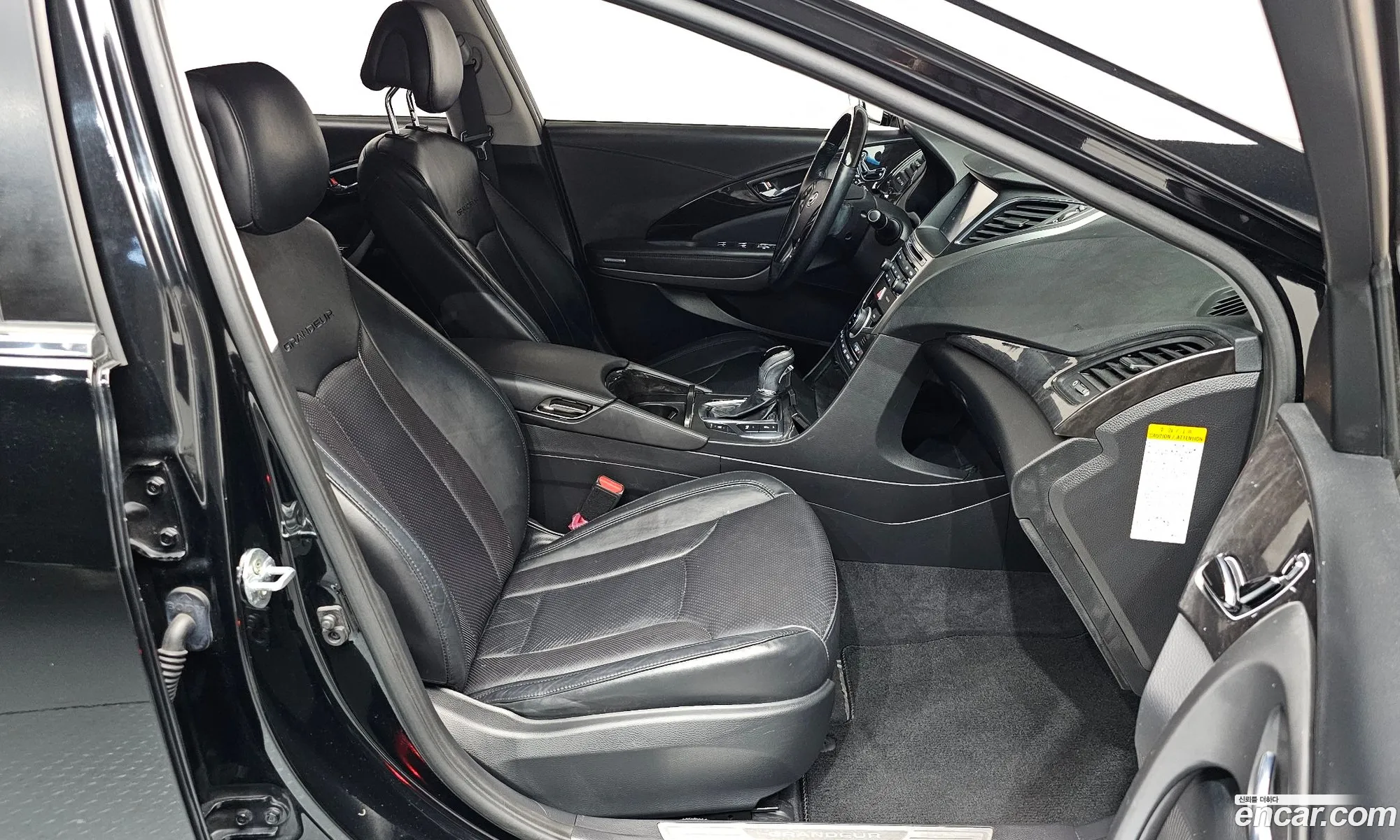 Hyundai Grandeur HG Hybrid 2015 — 18